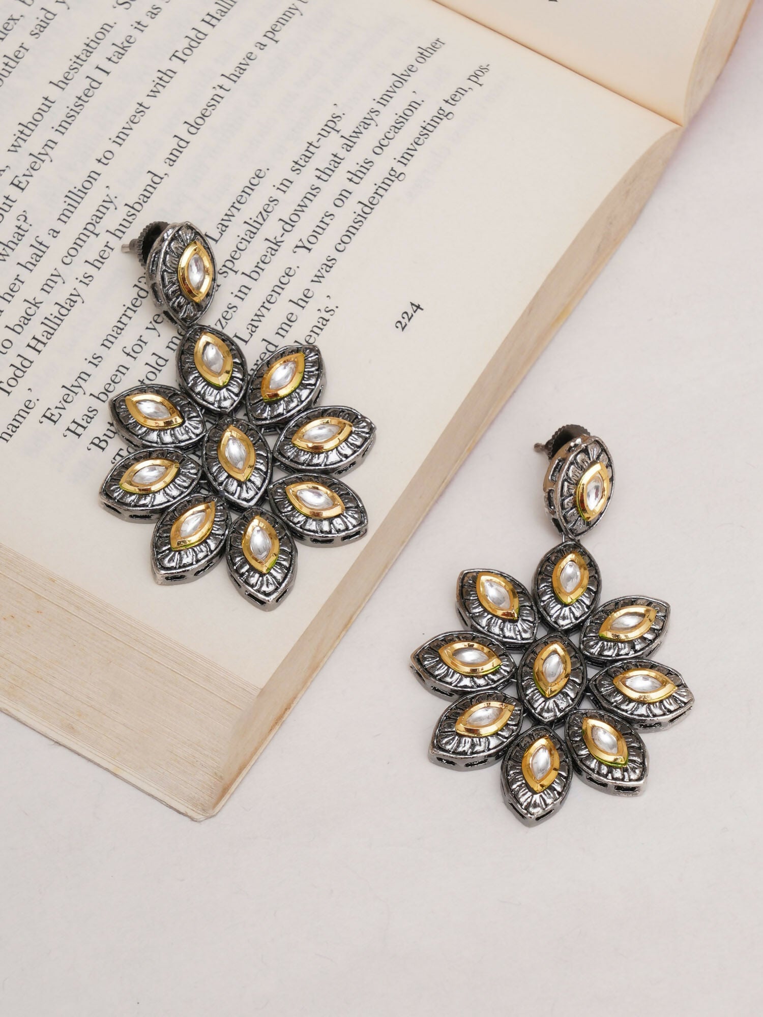 Dual Tone Kundan Flower Studs (silver) - Ruby Raang
