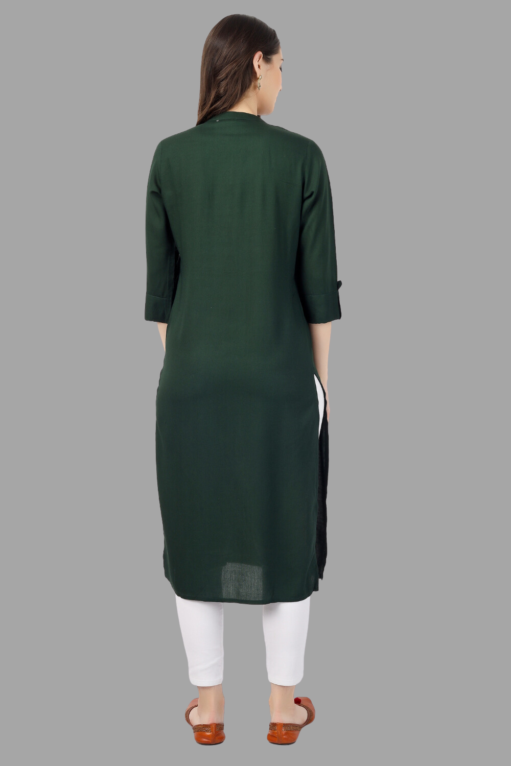 House of RP Women's Green Rayon Chicken Embroidered Straight Kurta