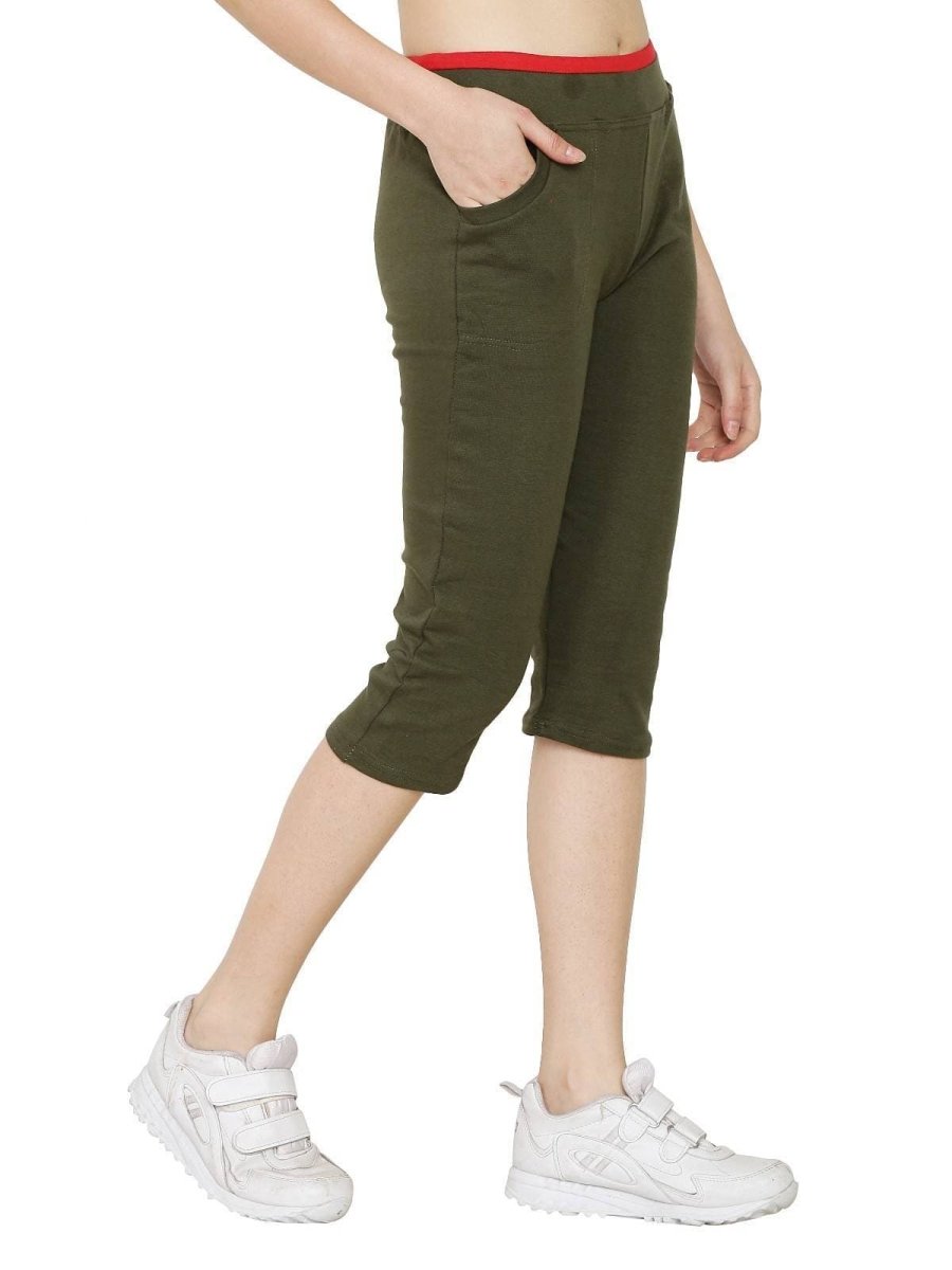 Asmaani Olive Green Color Capri Type with Two Side Pockets.