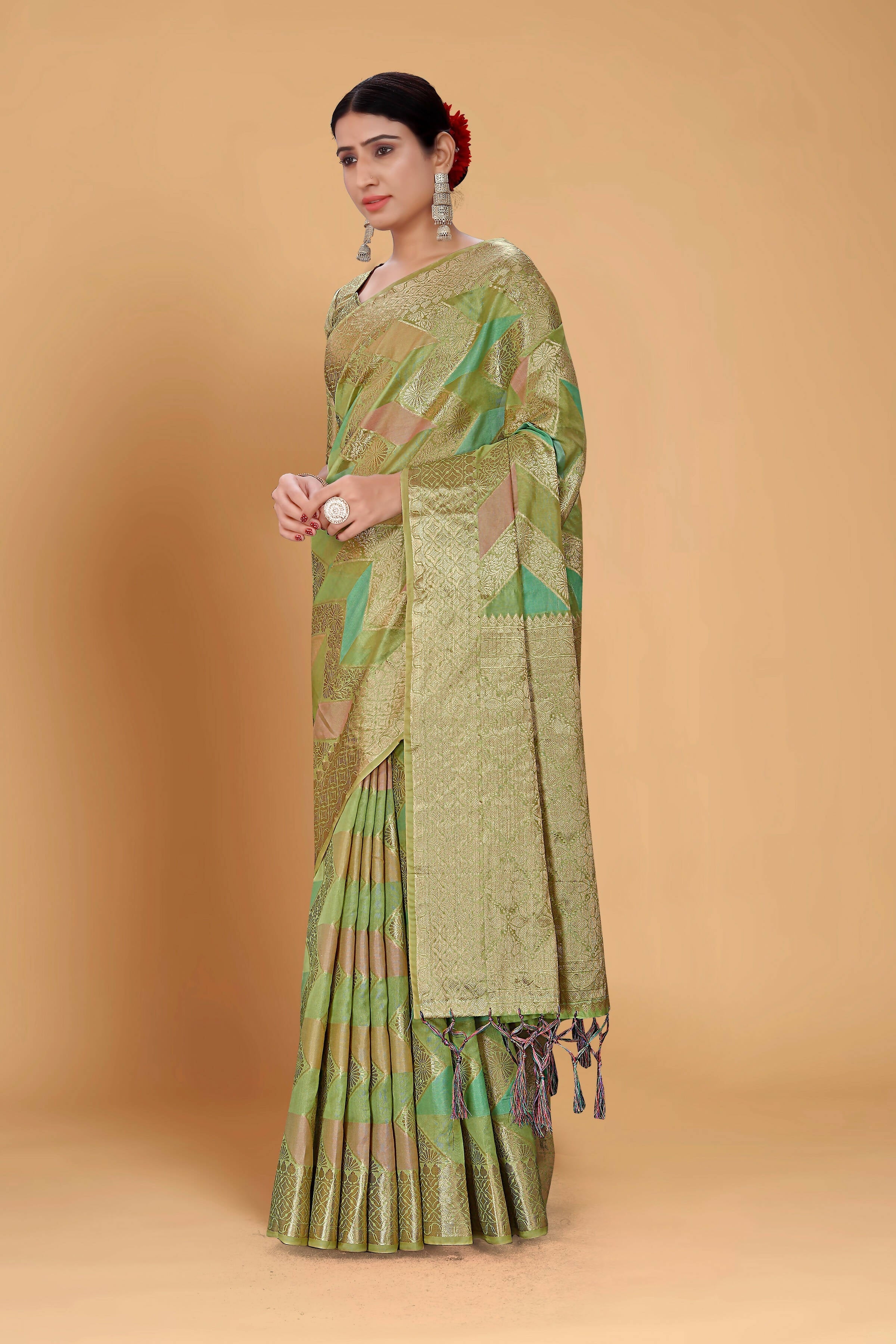 Green Soft Organza Woven Design Saree With Unstitched Blouse Piece - Zaara