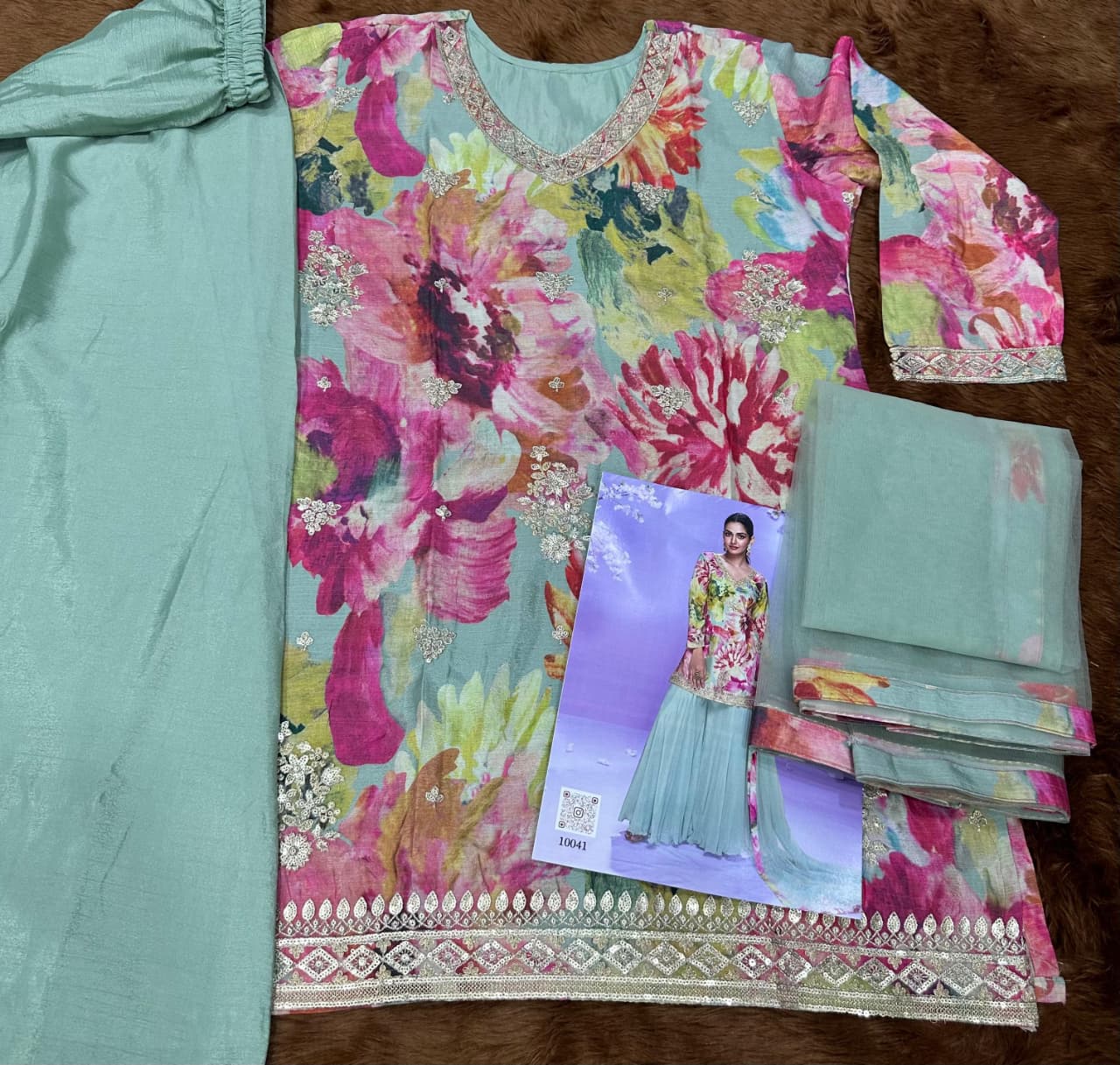 Aarshi Fashions Mint Green Floral Print Full Stitched Palazzo Suits
