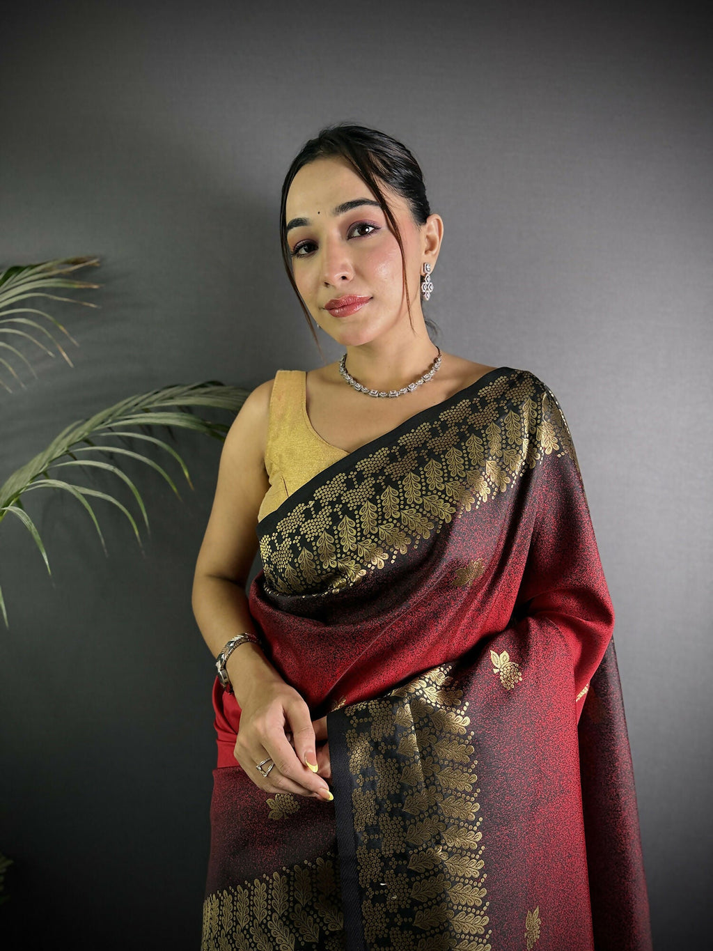 Joban Fashion Red Handloom Silk Ikkat Saree