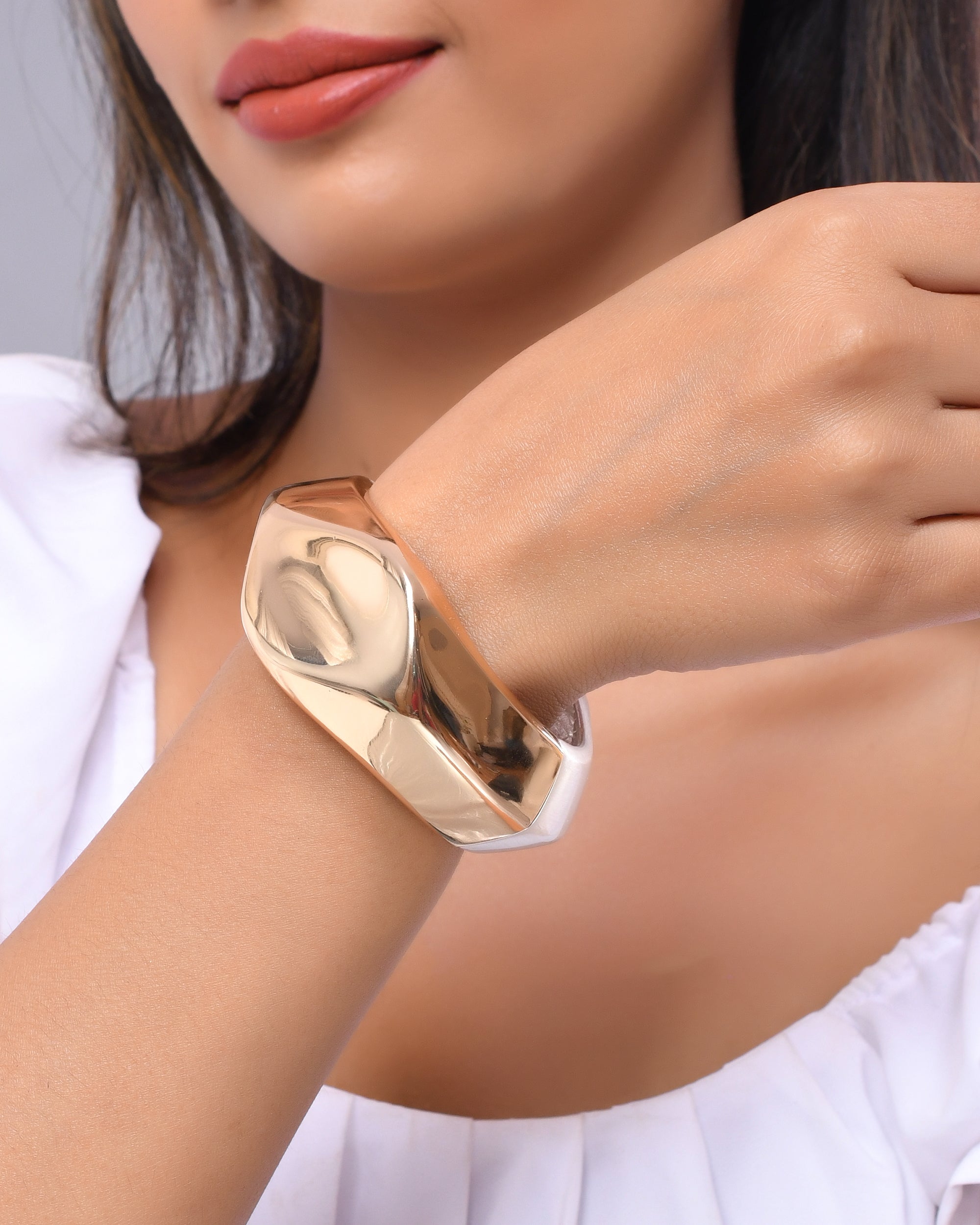 VOJ Women Stainless Steel Gold And Silver Plated Bracelet