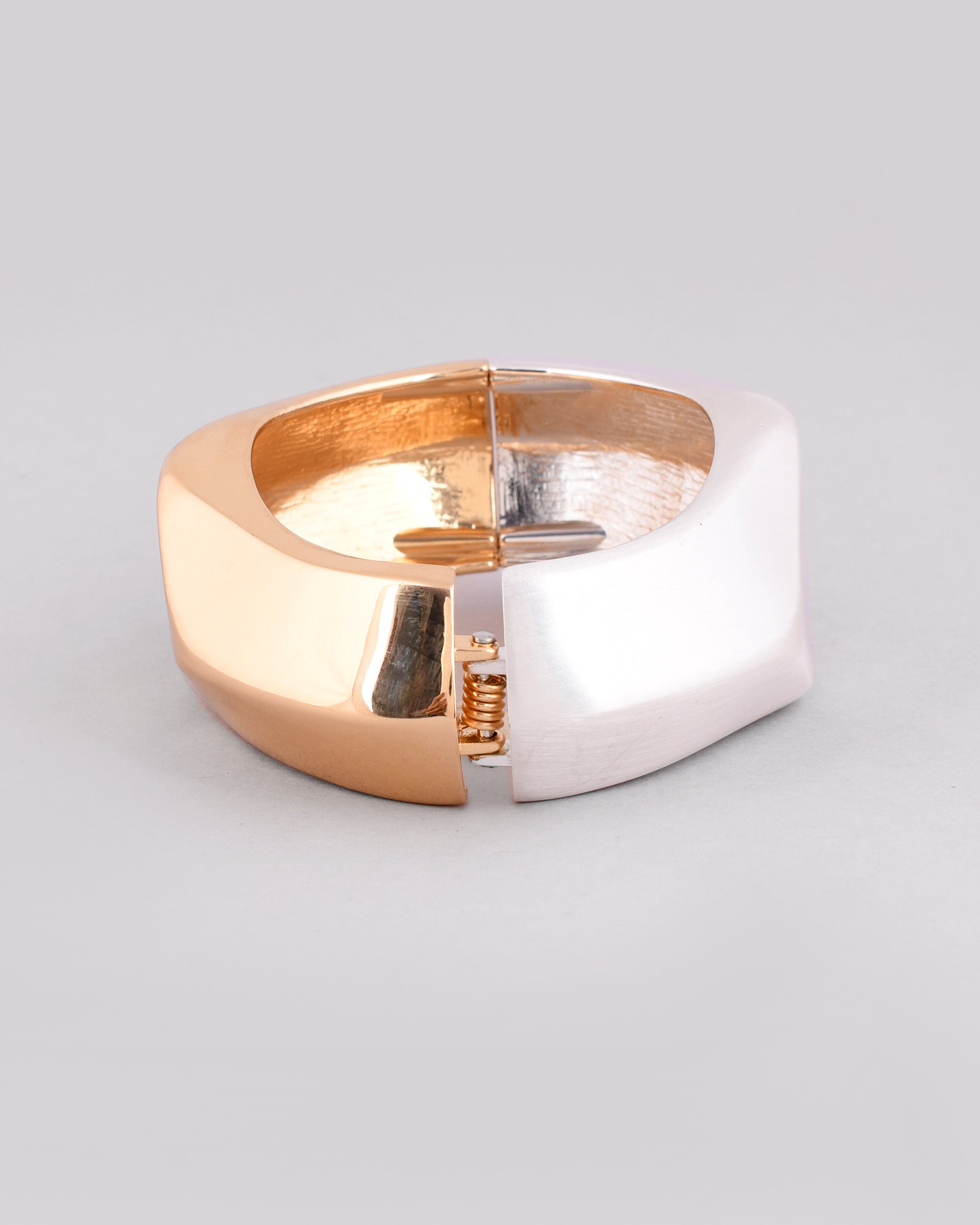 VOJ Women Stainless Steel Gold And Silver Plated Bracelet
