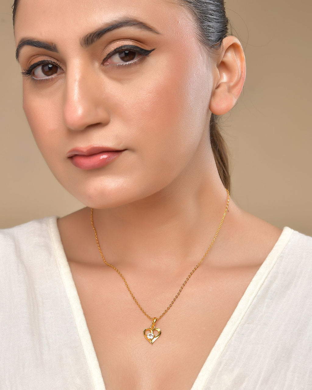VOJ Gold Polished Chain With Heart Shaped Pendant