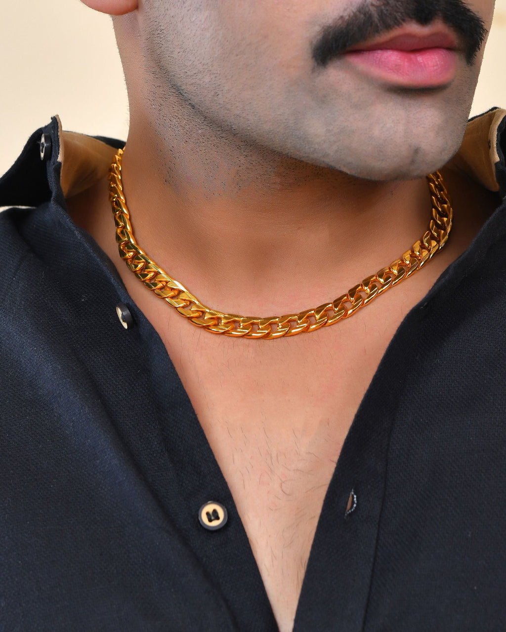 VOJ Gold Polished Stainless Steel Thick Linked Chain