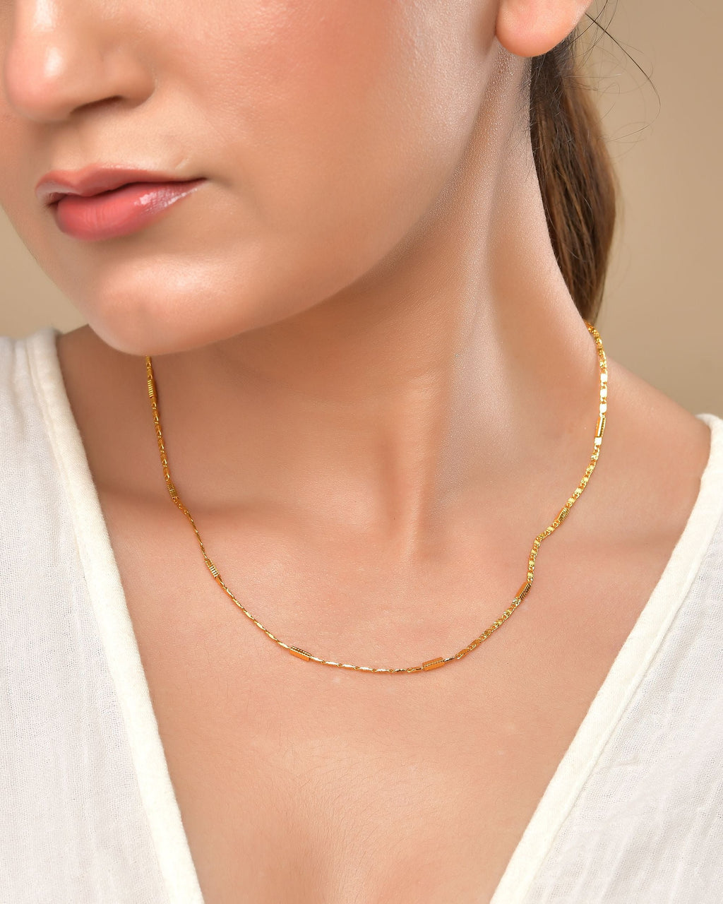 VOJ Pipe Shaped Classic Chain For Women
