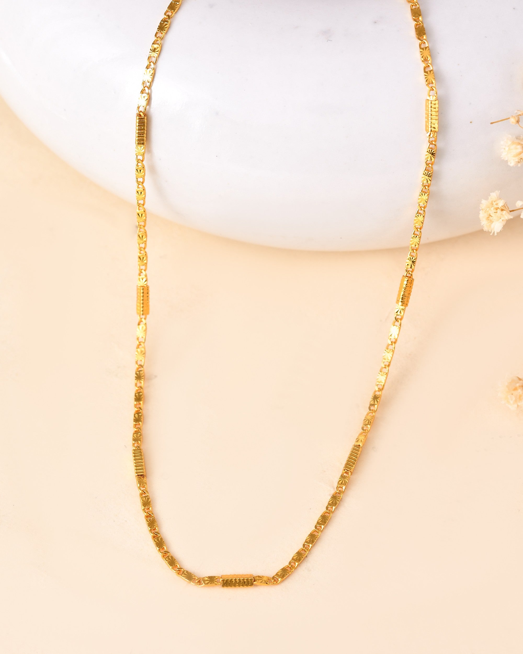 VOJ Pipe Shaped Classic Chain For Women
