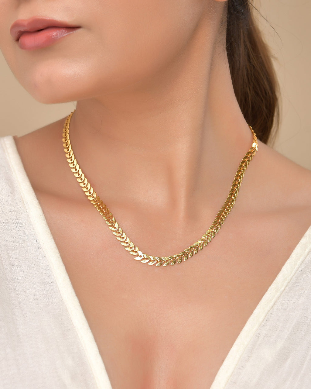 VOJ Leaf Shaped Minimal Chain For Women