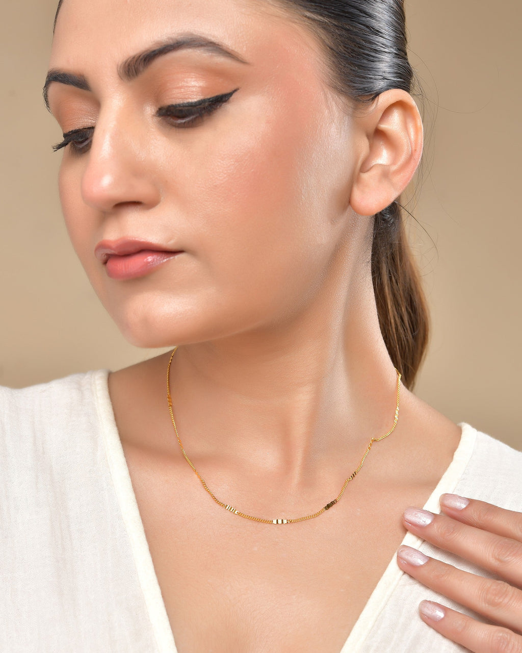 VOJ Women Stainless Steel Gold Polished Minimal Pipe Chain