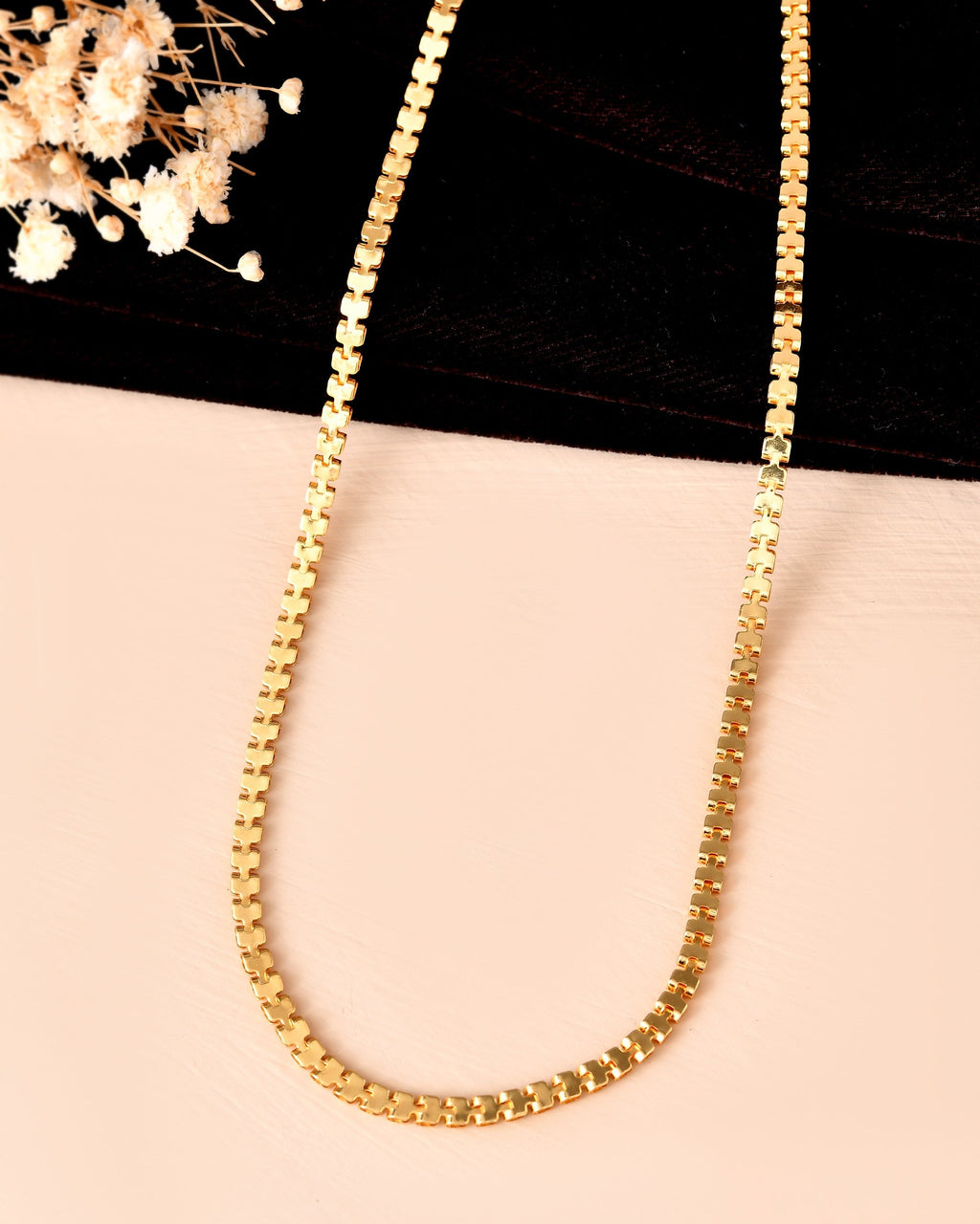 VOJ Women Gold Polished Stainless Steel Elegant Link Chain