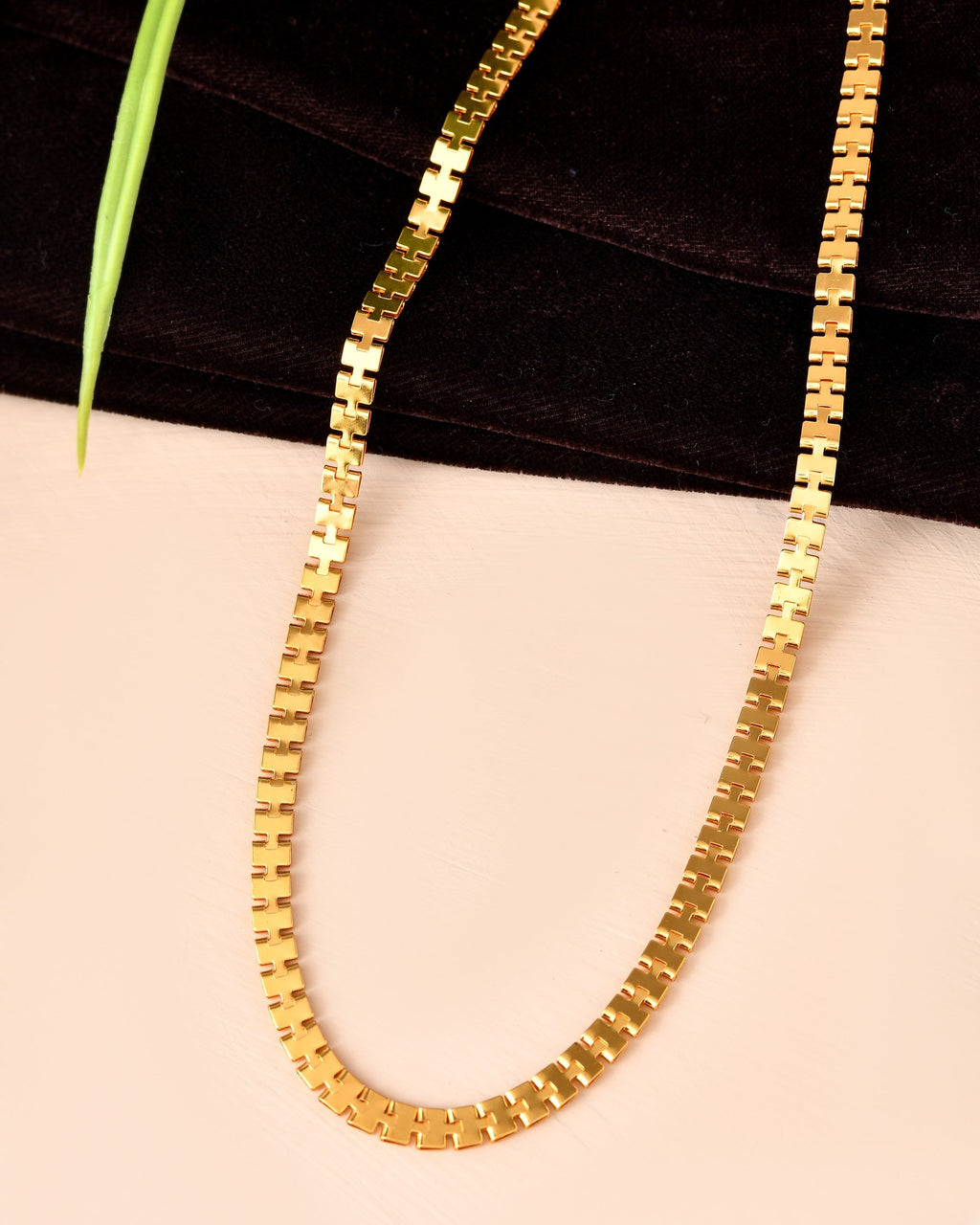 VOJ Women Gold Polished Classic Linked Chain