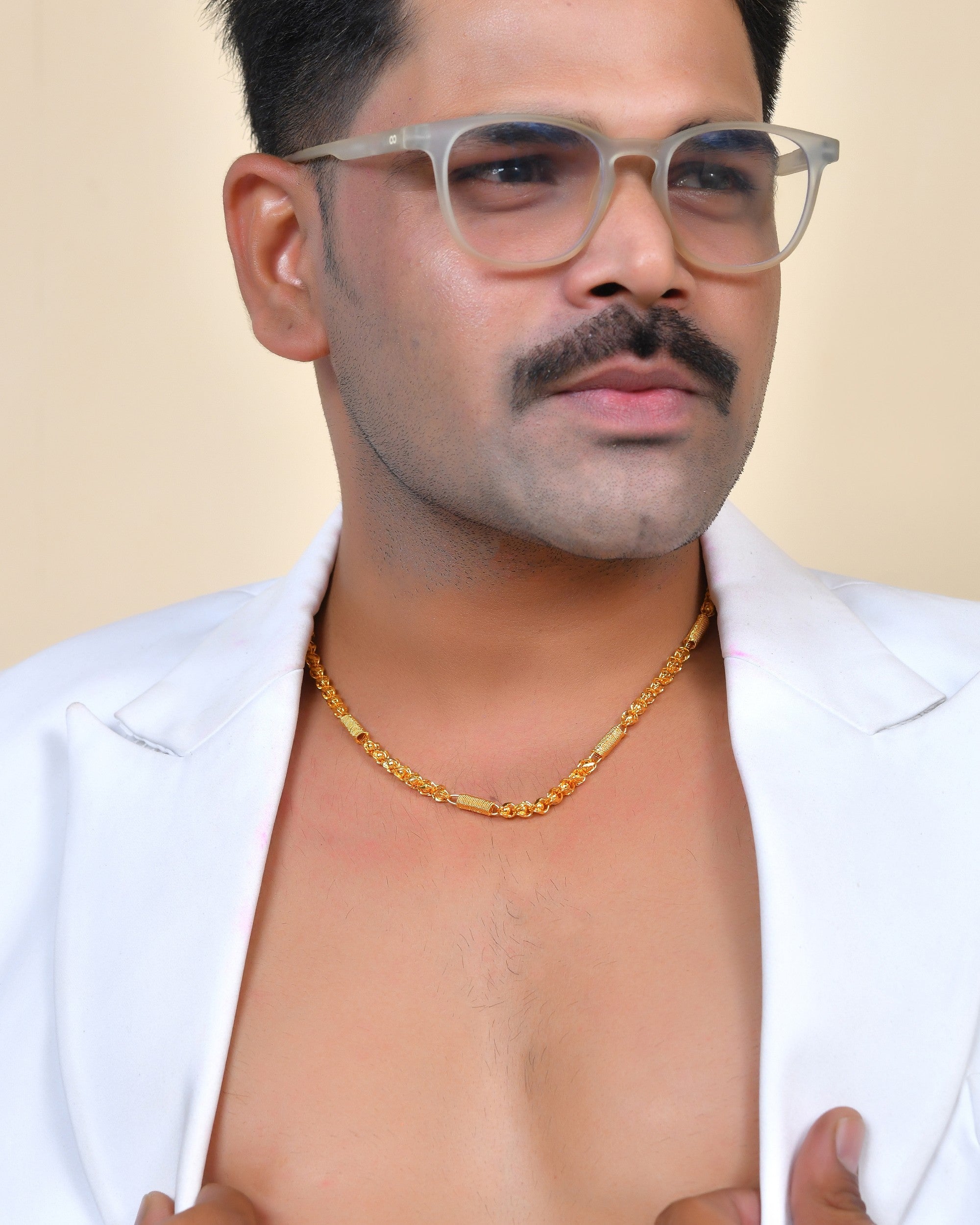 VOJ Men Pipe Shaped Gold Polished Chain