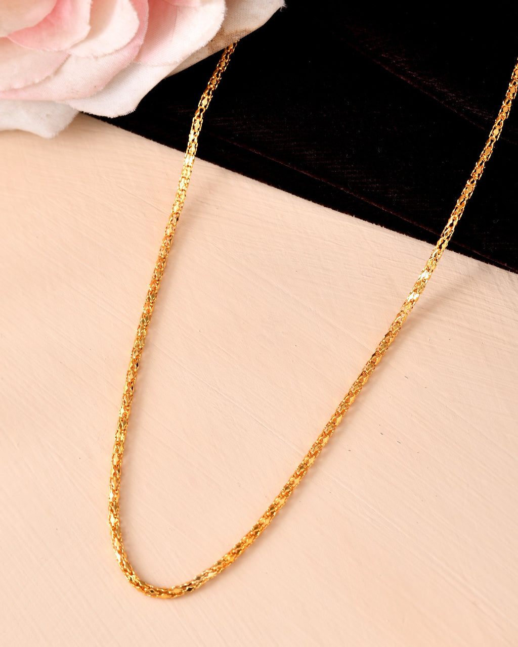 VOJ Women Gold Polished Stainless Steel Simple Chain