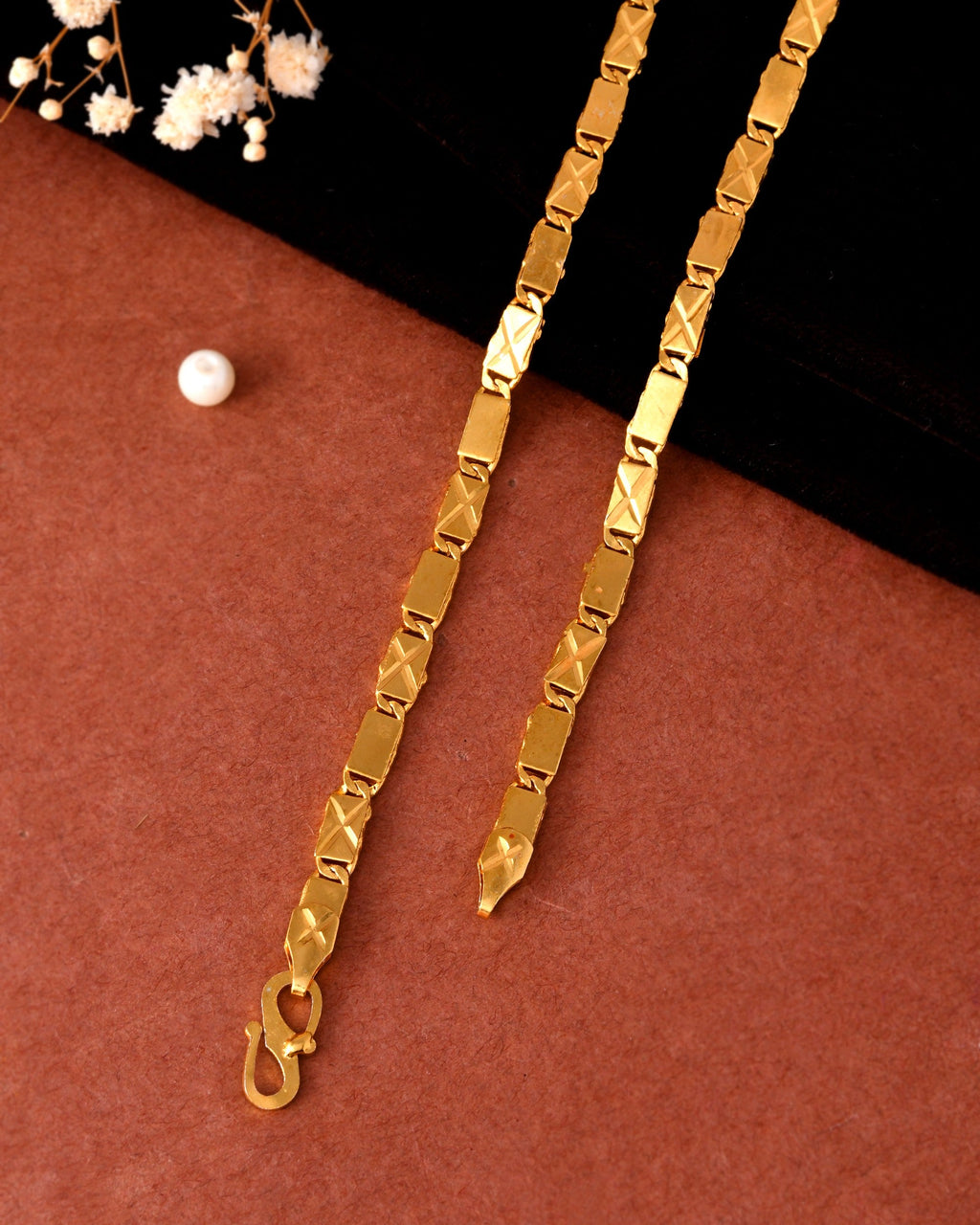 VOJ Stainless Steel Gold Polished Biscuit Shaped Classic Chain
