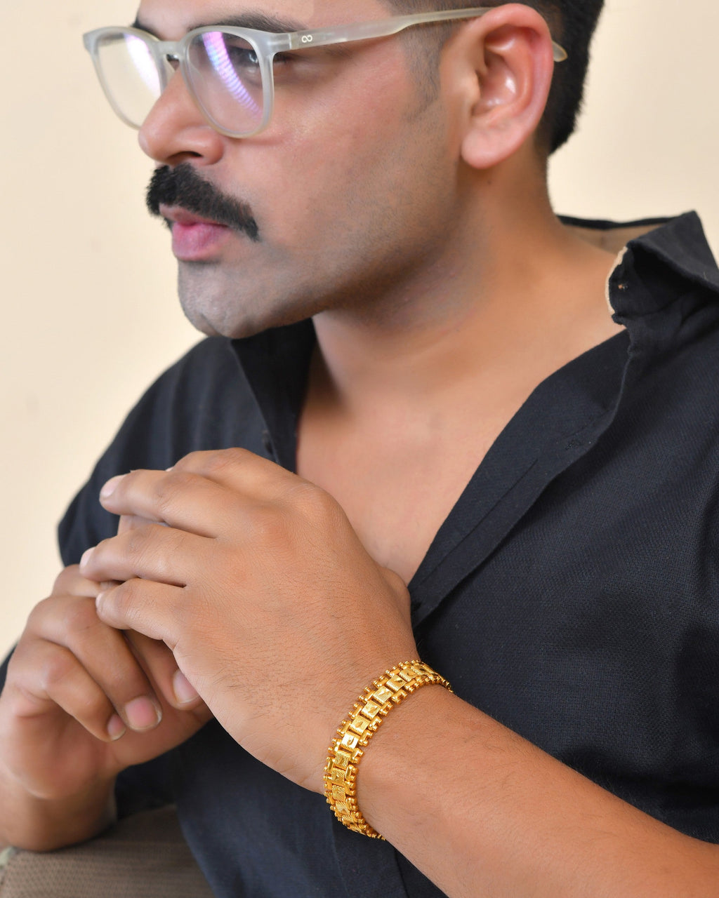VOJ Gold Polished Handcrafted Stainless Steel Linked Bracelet For Men