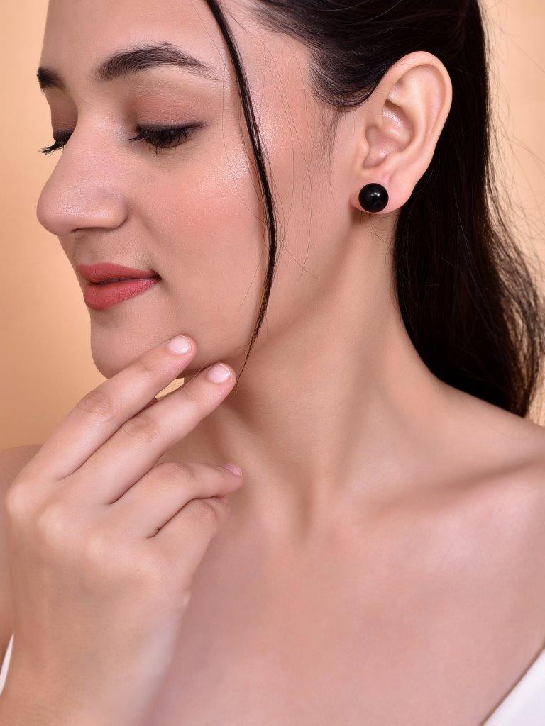 VOJ Black Circular Studs Earrings