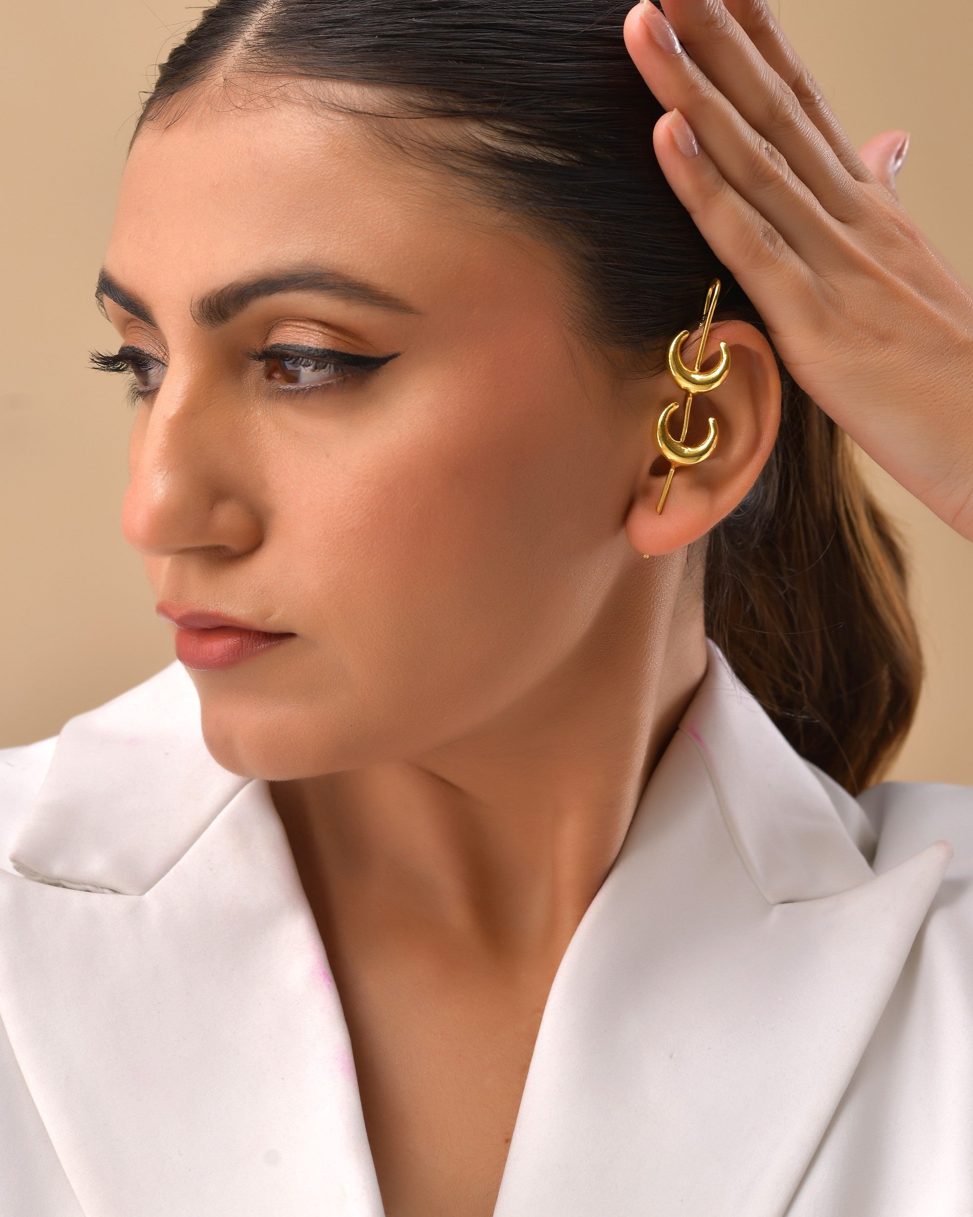 VOJ Gold Polished Moon Shaped Anti Tarnish Ear Cuff