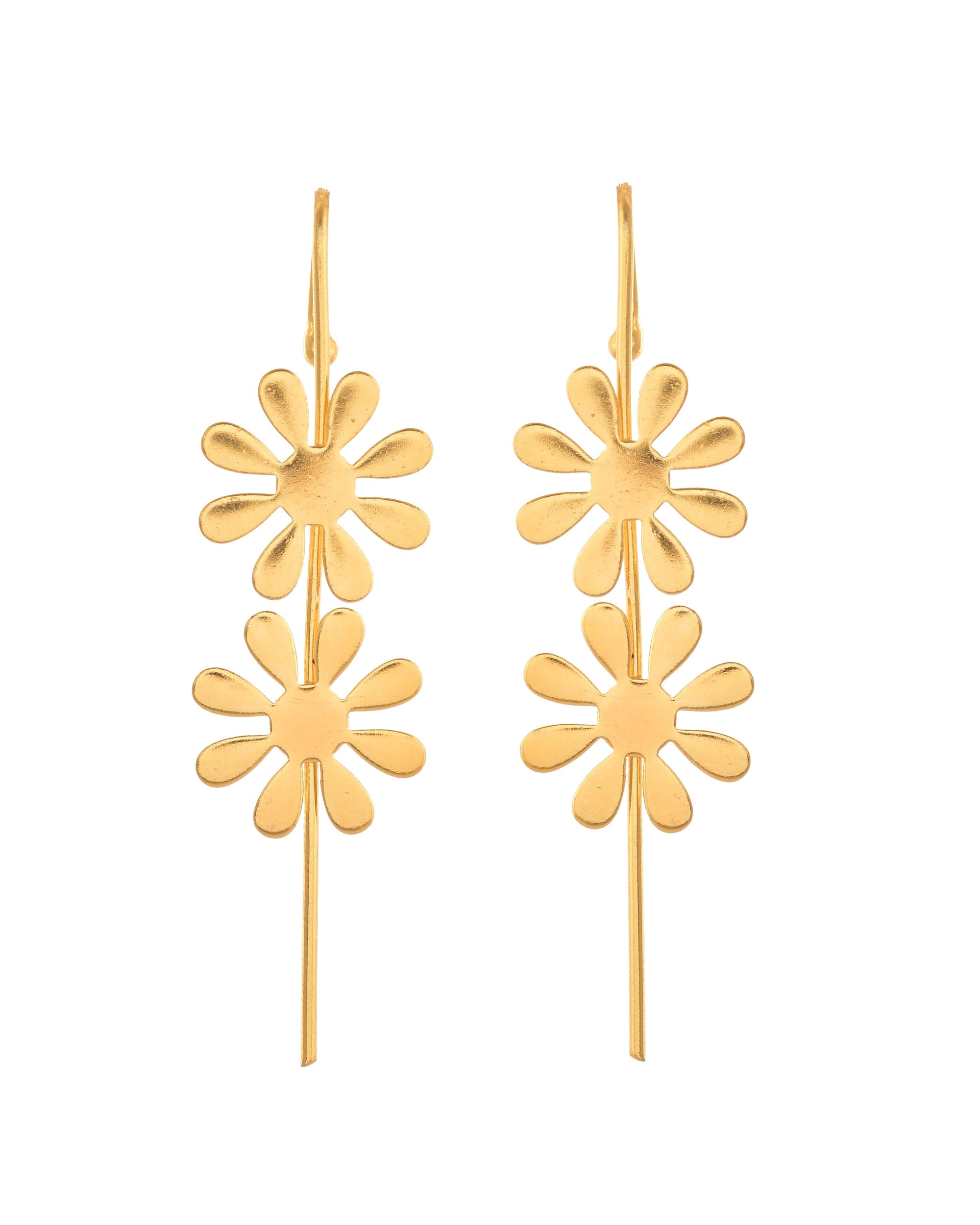 VOJ Gold Polished Floral Shaped Anti Tarnished Ear Cuff