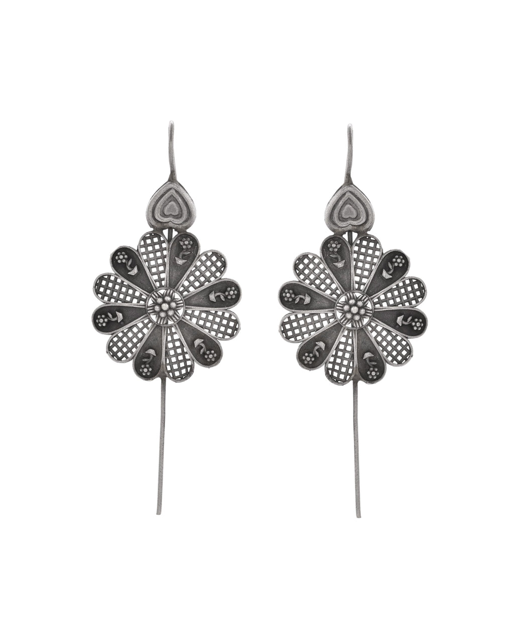 VOJ Silver Plated Flower Shaped Elegant Ear Cuff
