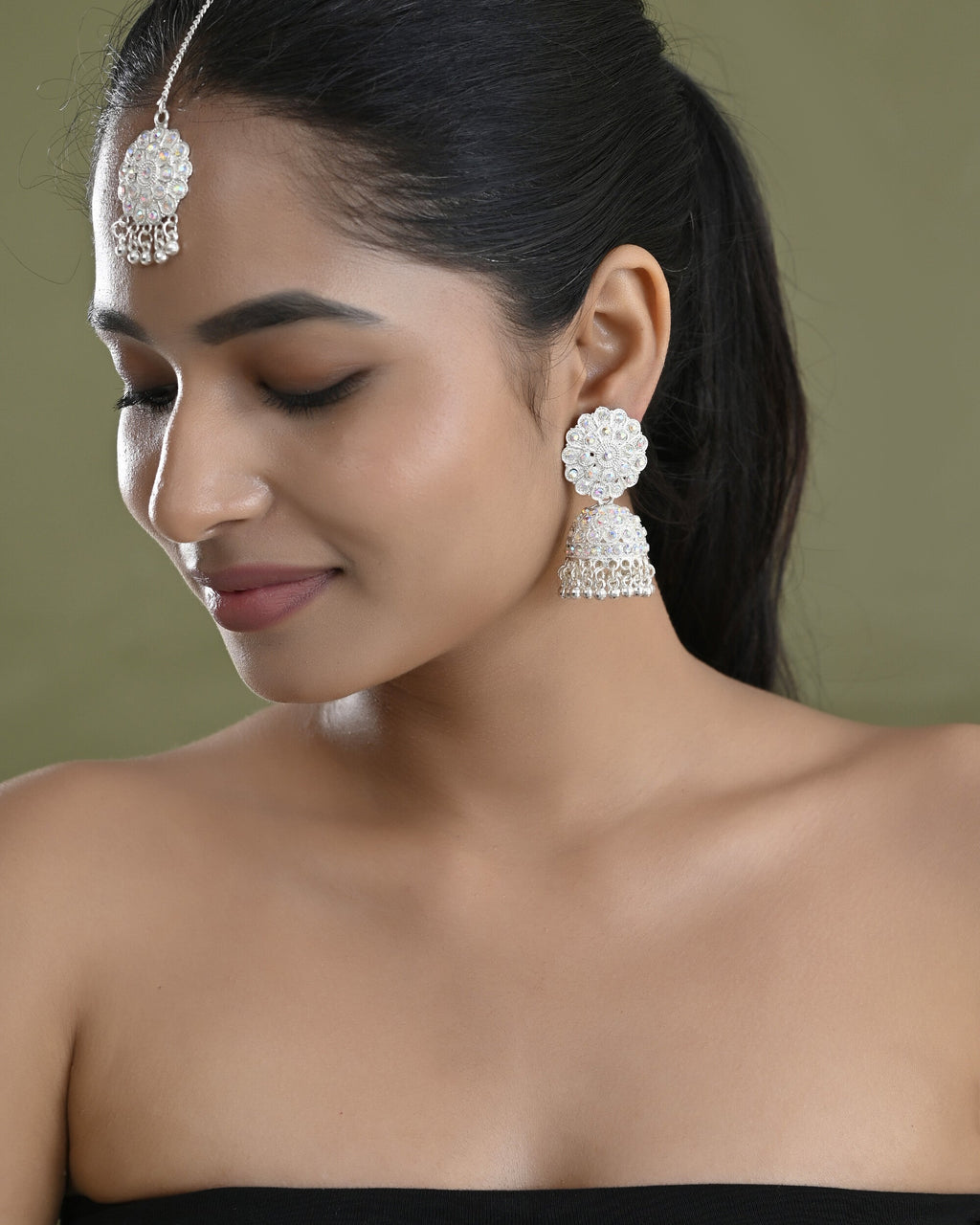 VOJ White Stone Studded Jhumkar Earrings With Maang Tikka