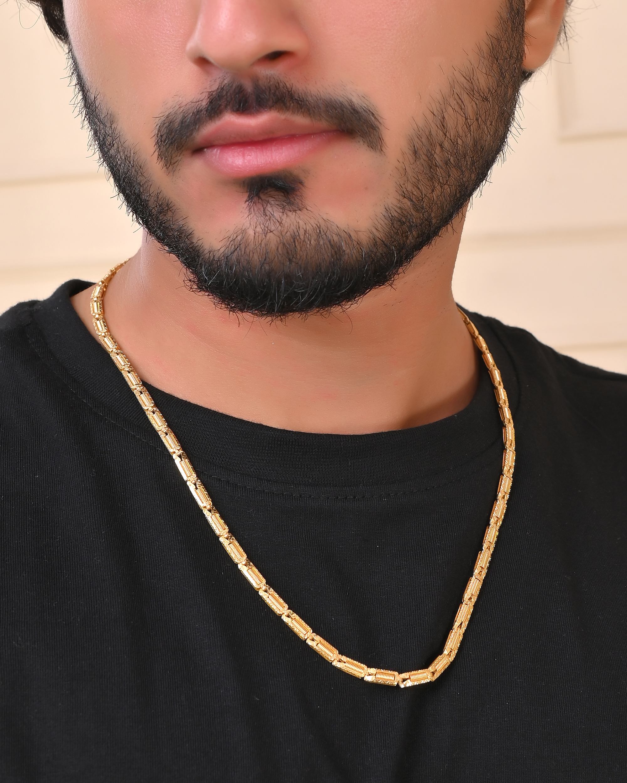 VOJ Men Gold Polished Textured Link Chain