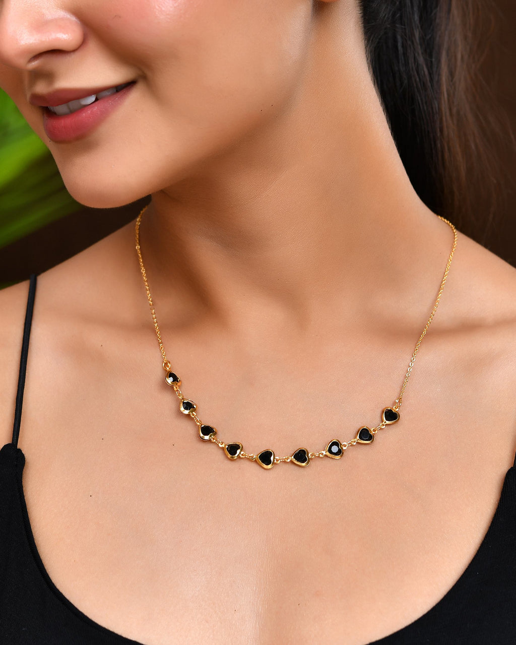 VOJ Gold Polished Stainless Steel Black Hear Shaped Stone Chain