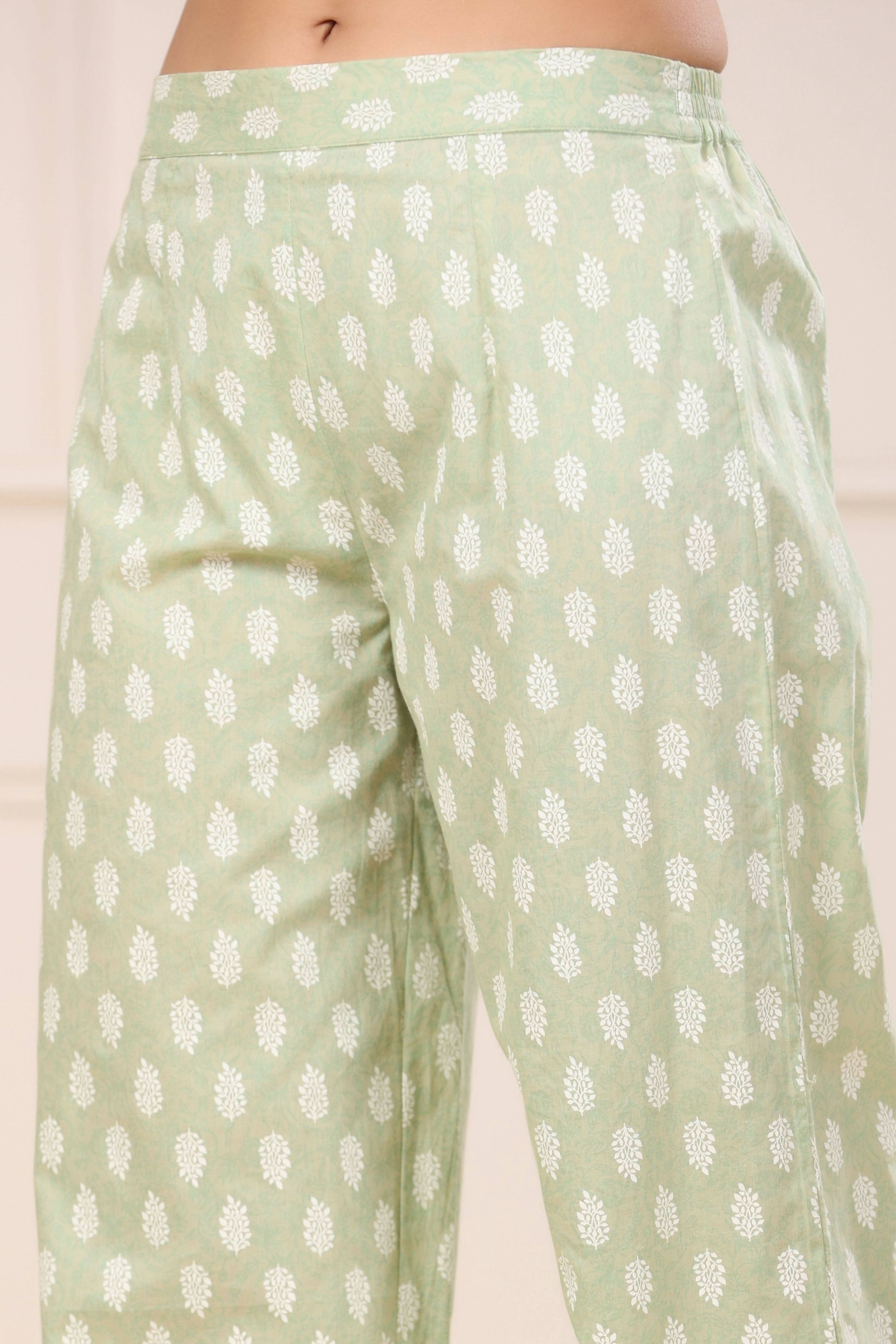 Juniper Women's Green Cambric Printed Straight Kurta Sets