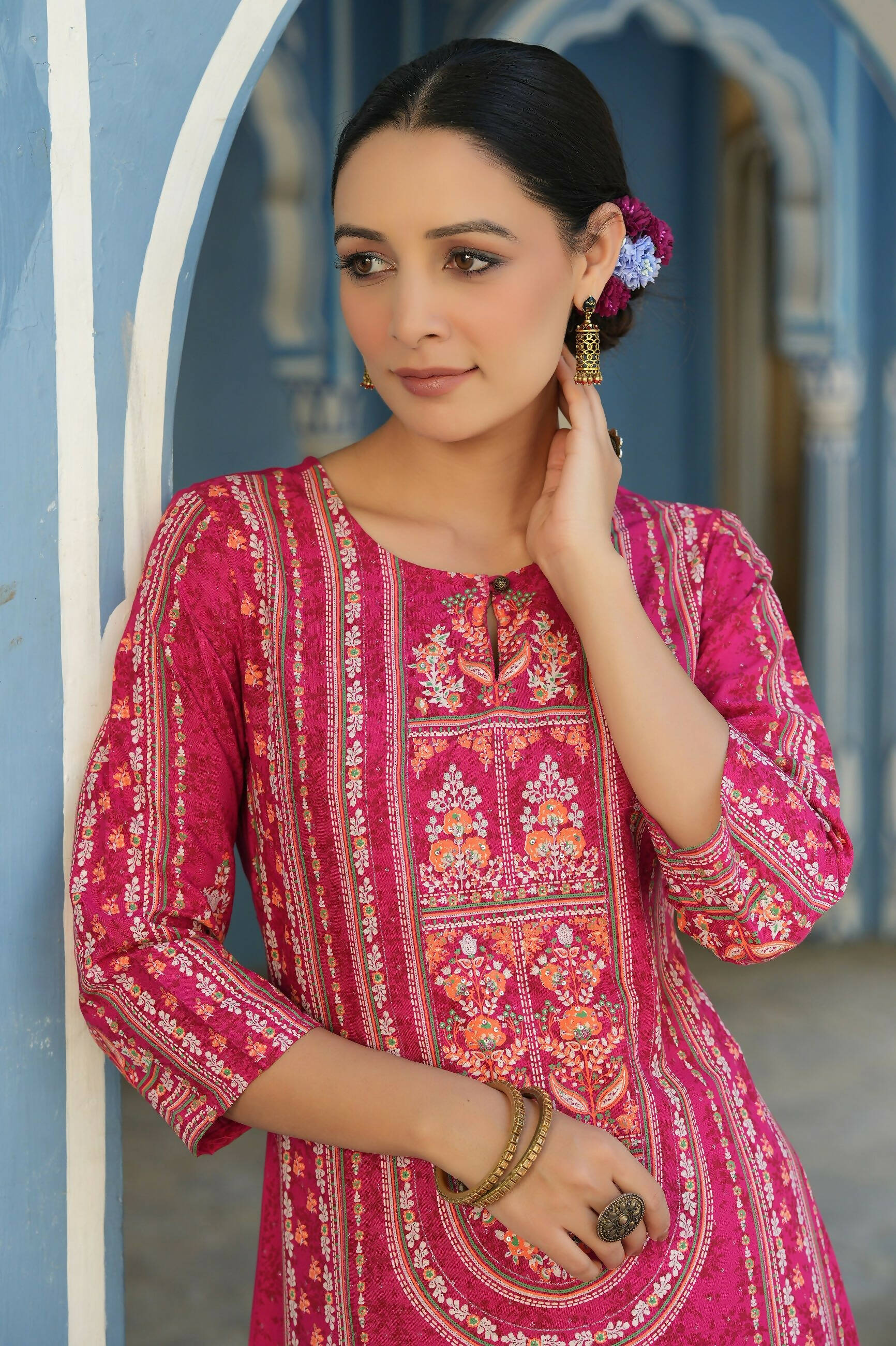 Juniper Women's Fuchsia Rayon Staple Placement Printed A-Line Kurta
