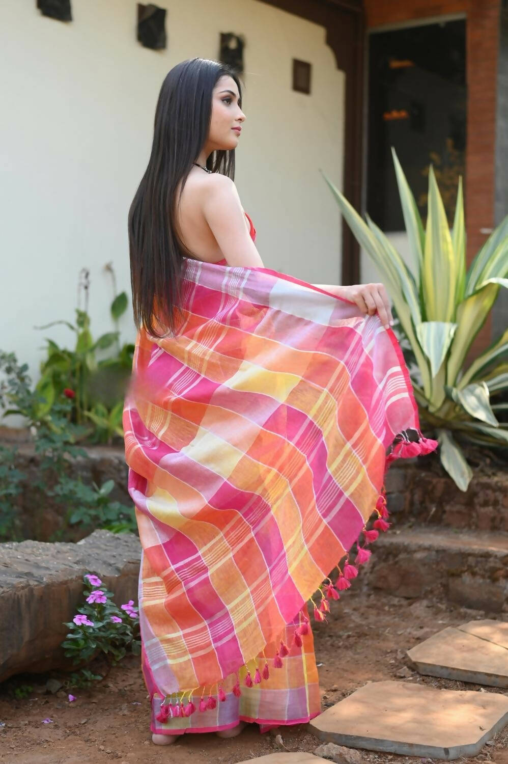 Very Much Indian Pure Linen Saree With Sleek Border And Exclusive Design - Yellow