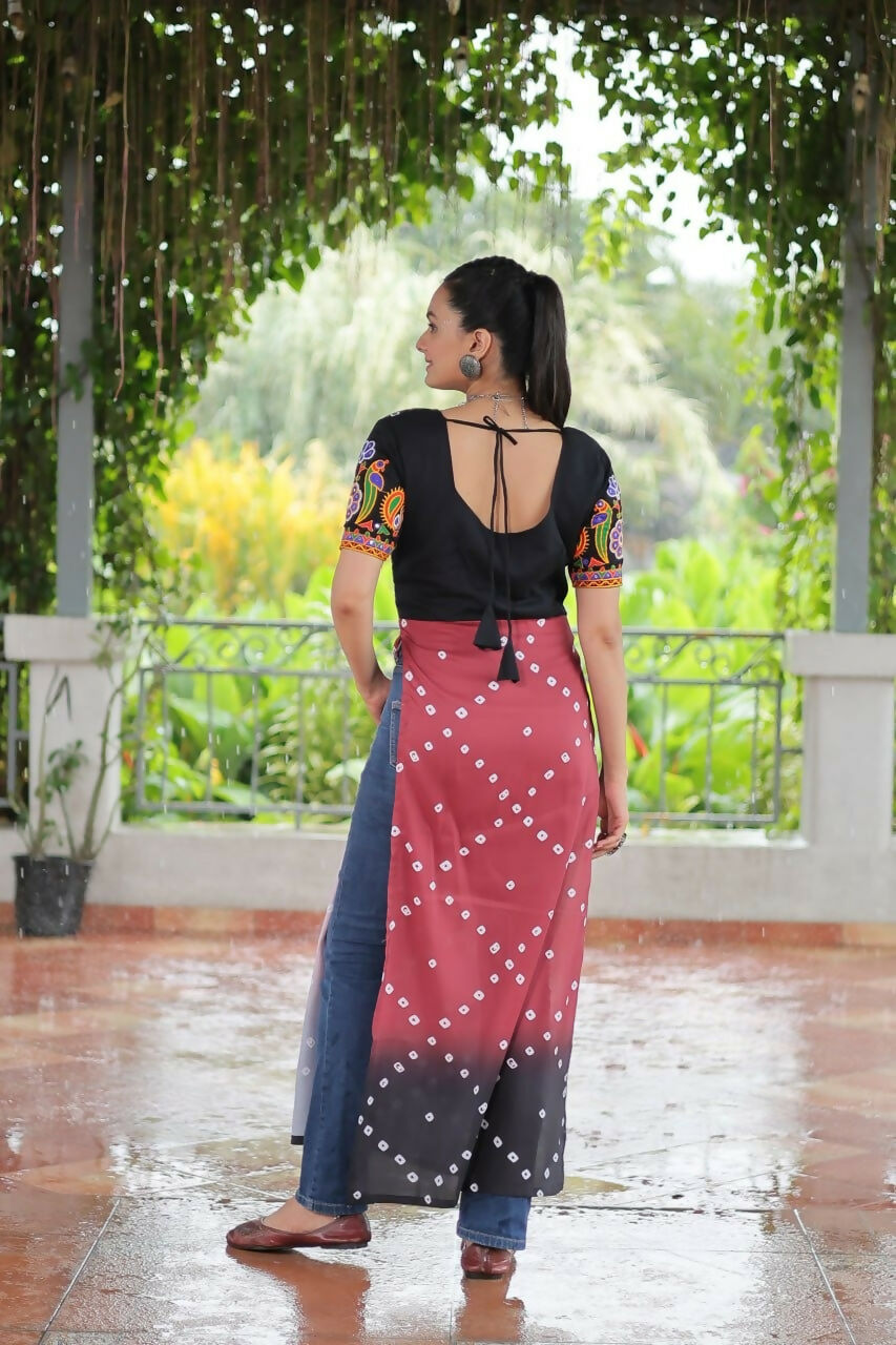 Vastranavya Black Navratri Special Kutchi Gamthi Work with Printed Kurti