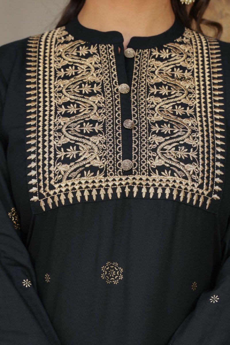 Aramya Straight Rayon Rogan Print Women's Kurta - Black