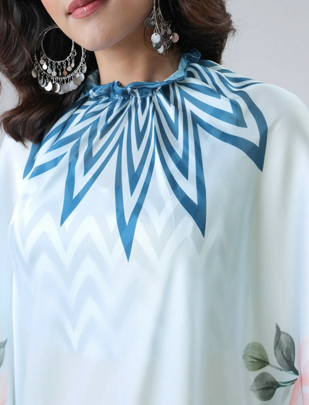 Vastranavya Icy Blue Freehand with Navy Starburst & Floral Print Ready to Wear Saree