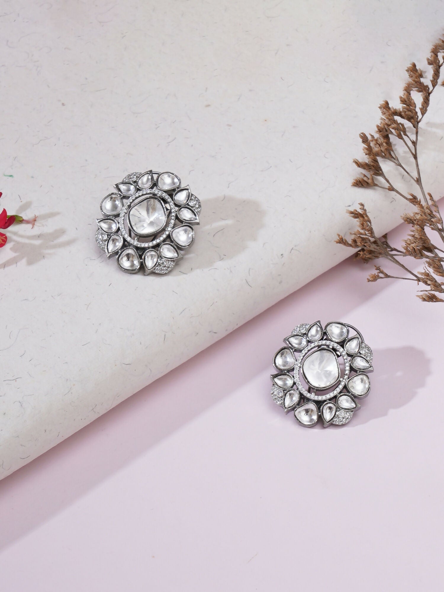 Kundan Earrings (silver) - Ruby Raang