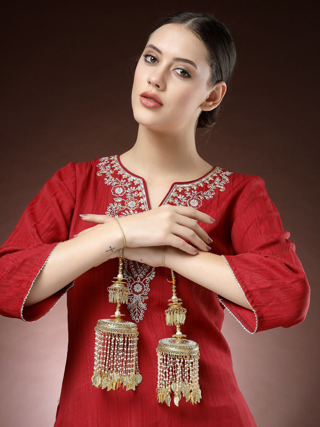 NVR Women's Pack Of 2 Gold-Polished Kundan Bridal Heavy Kaleera Sets