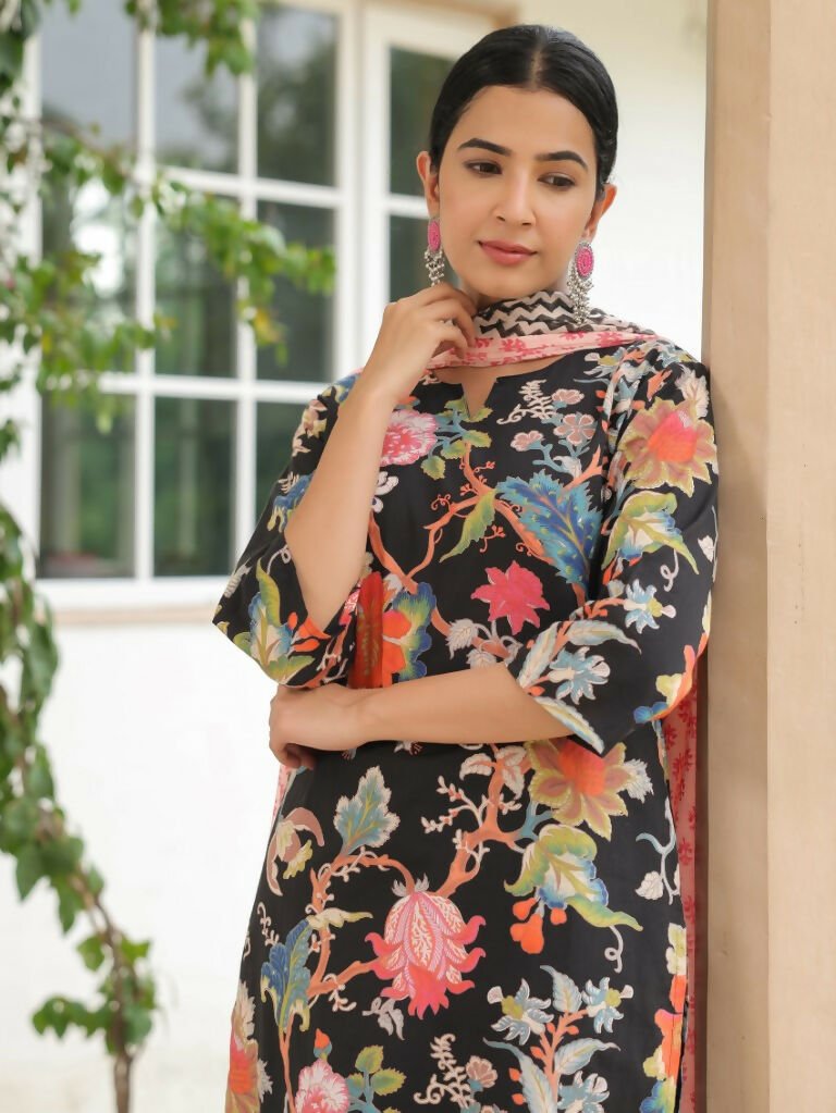 Aramya Straight Soft Cotton Floral Print Women's Kurta - Black