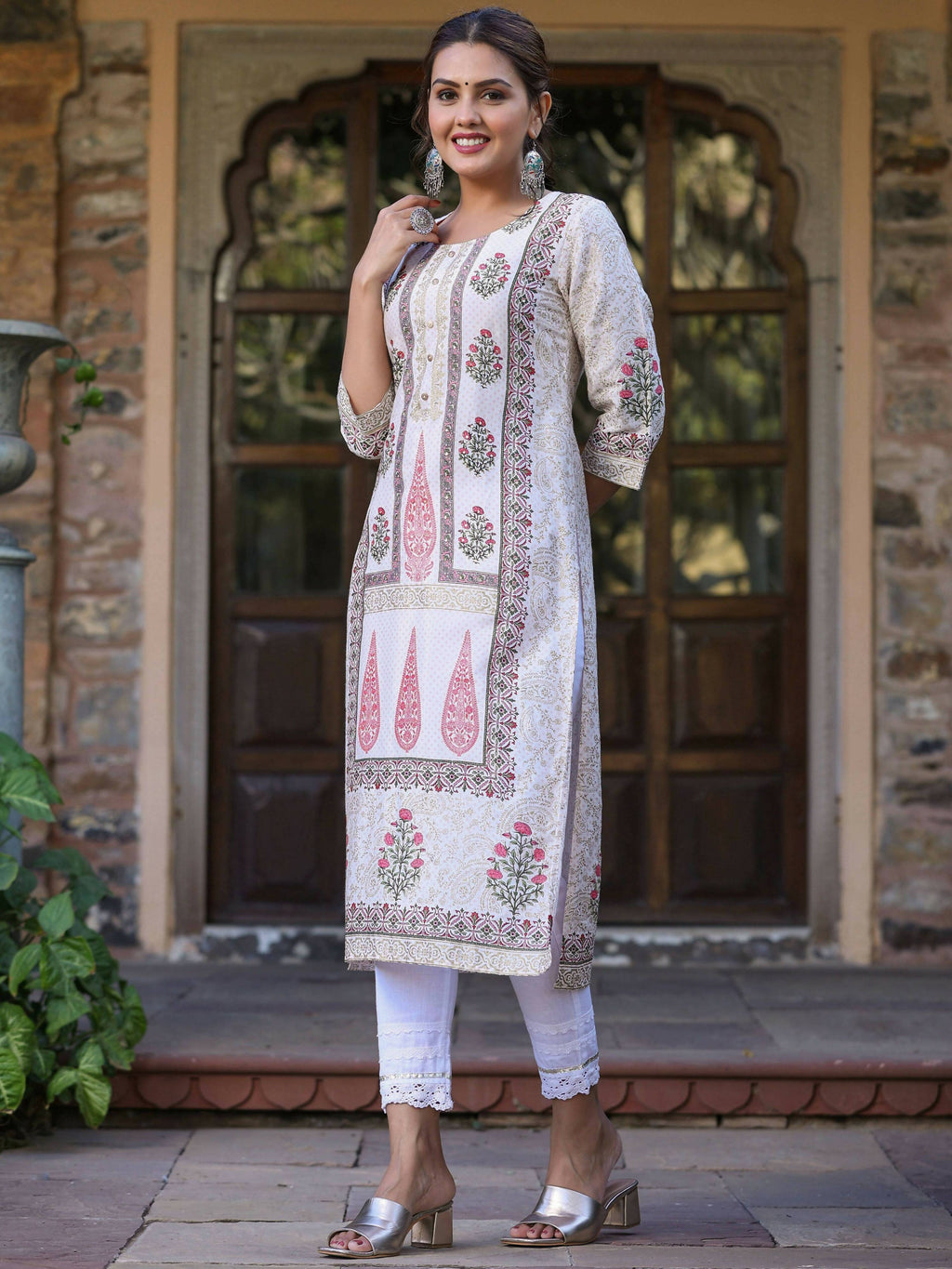 Juniper Women's Pink Viscose Shantoon Festive Printed Straight Kurta
