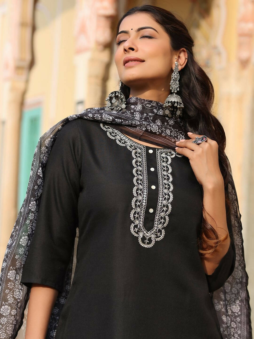 Juniper Women's Black Silk Solid Embroidered Kurta Set