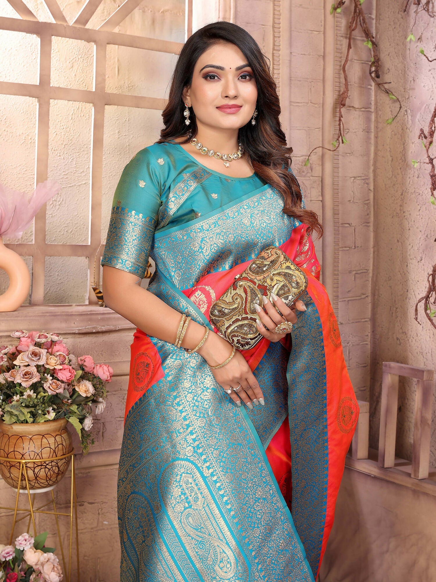 Joban Fashion Pink Banarasi Soft Silk Woven Saree