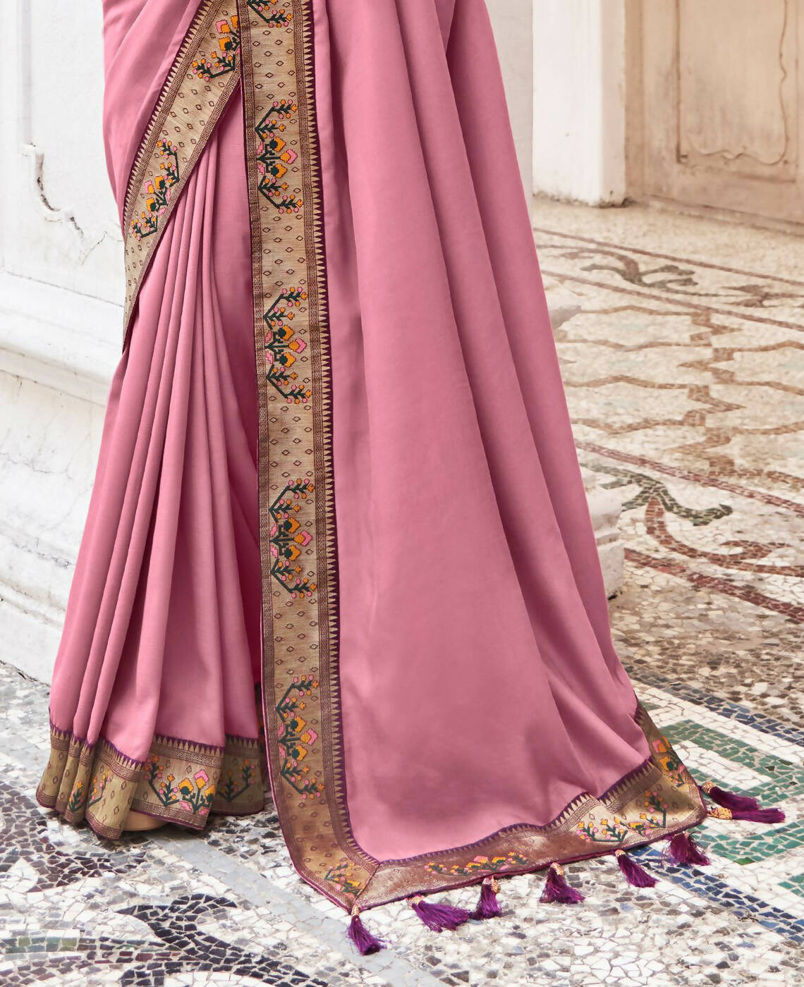 Pink Vichitra Solid Saree With Unstitched Blouse Piece - Juhi