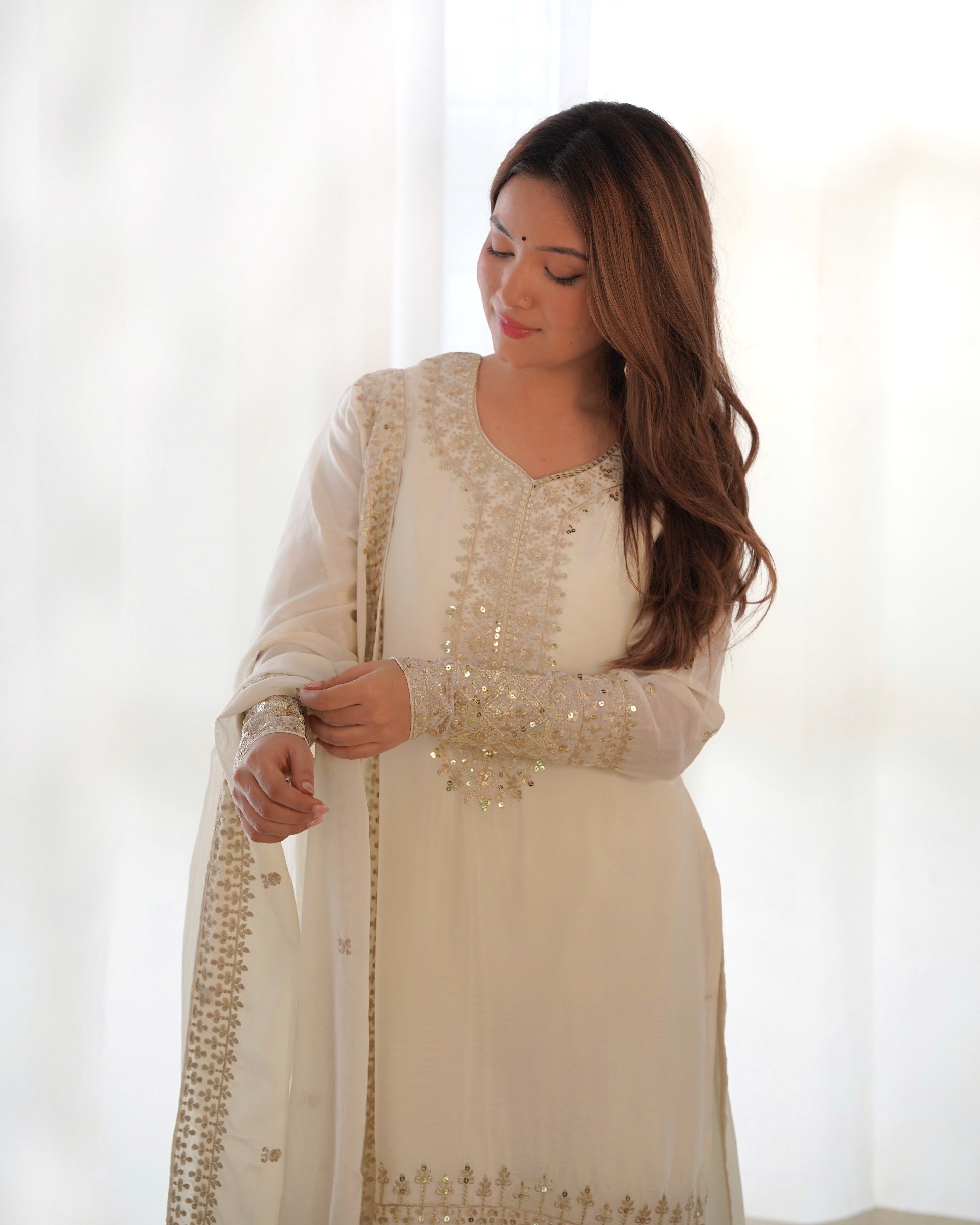 Lorenvalley Chinon Silk Embroidery Sequence zari work Kurta Pant with Dupatta Set - White