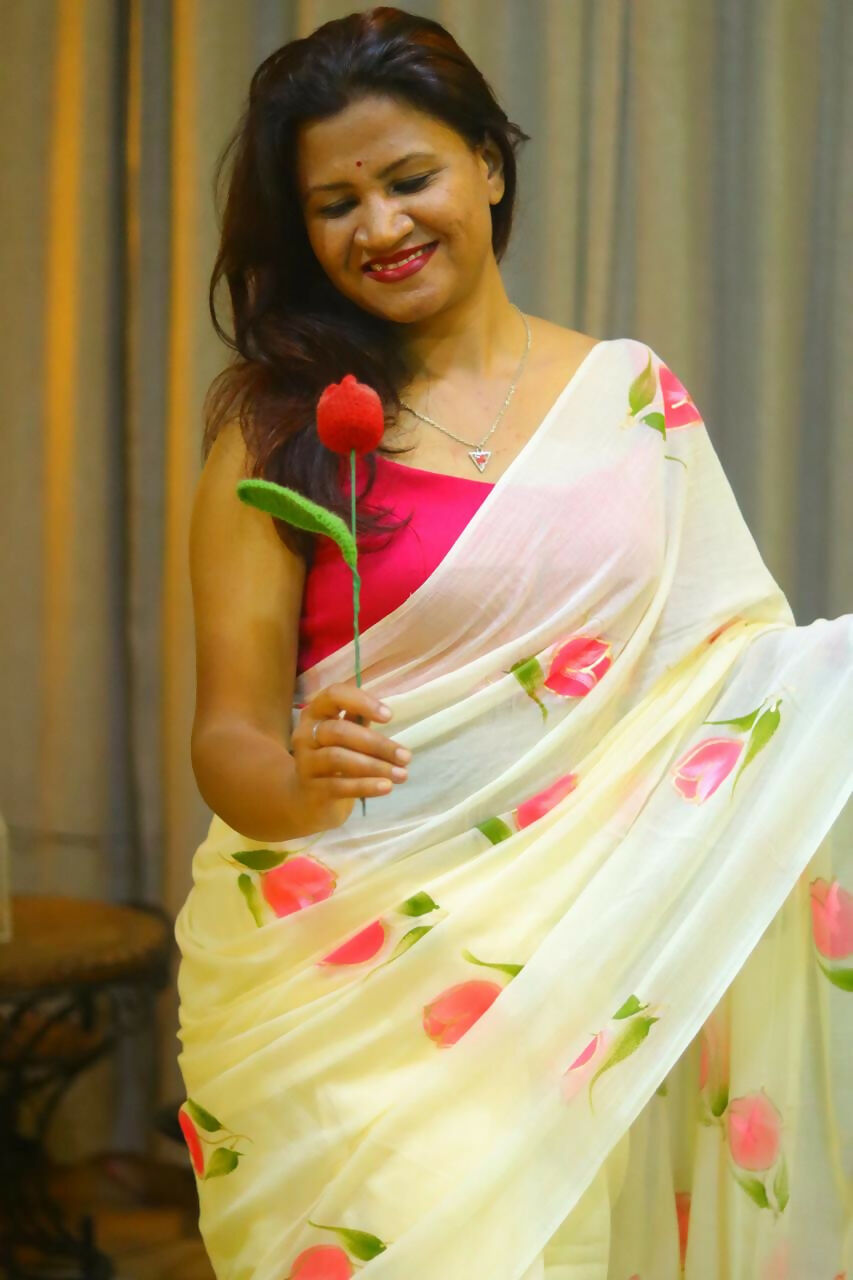Exclusive Collection Beautiful Off White Pure Cotton Hand Print Handloom Saree With Running Blouse Piece