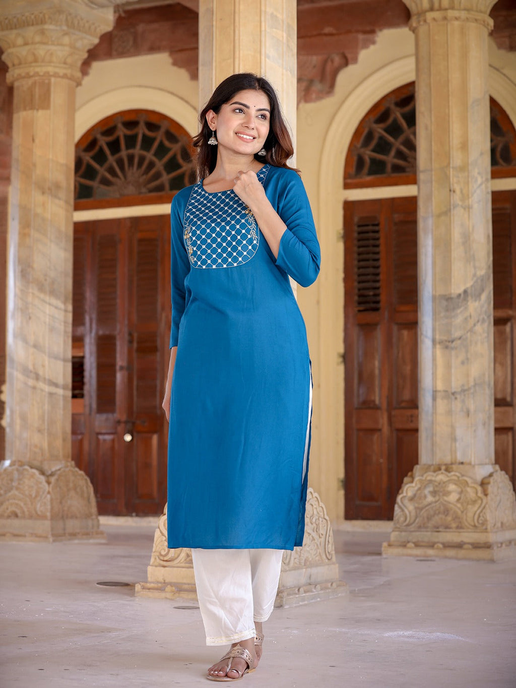 Yufta Women Yoke Design Chikankari Kurta
