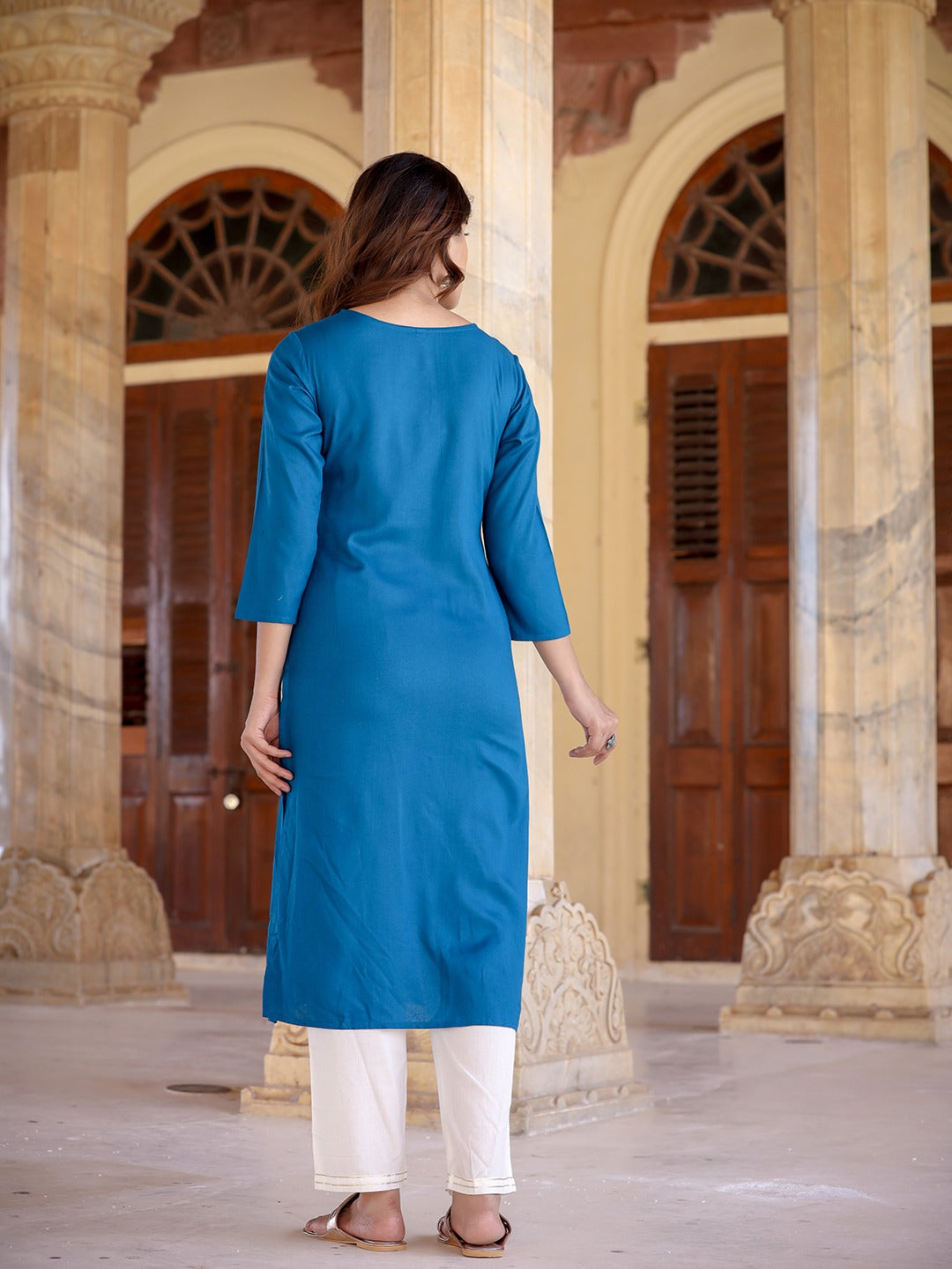 Yufta Women Yoke Design Chikankari Kurta