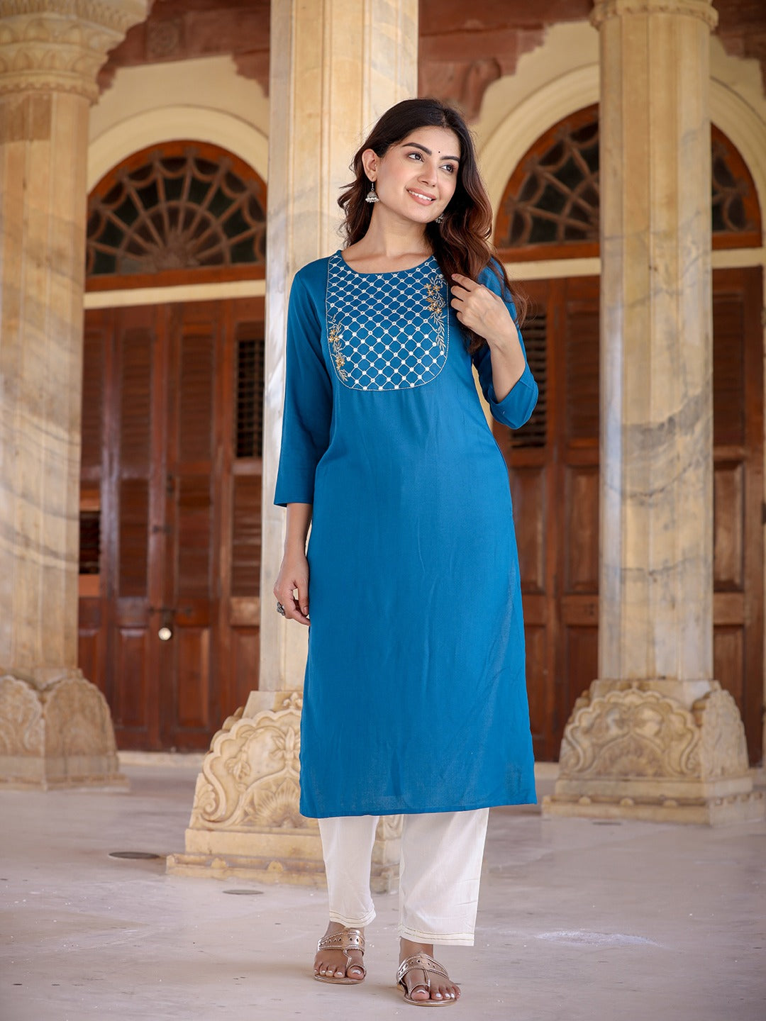 Yufta Women Yoke Design Chikankari Kurta