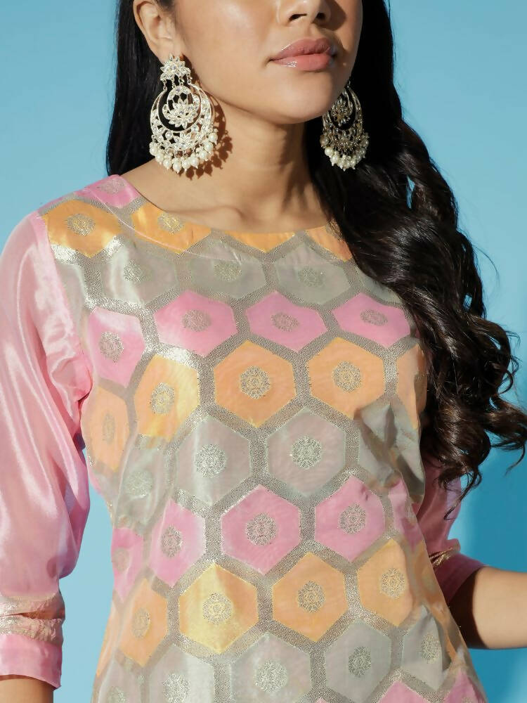 Myshka Women Pink Printed Kurta & Trousers With Dupatta