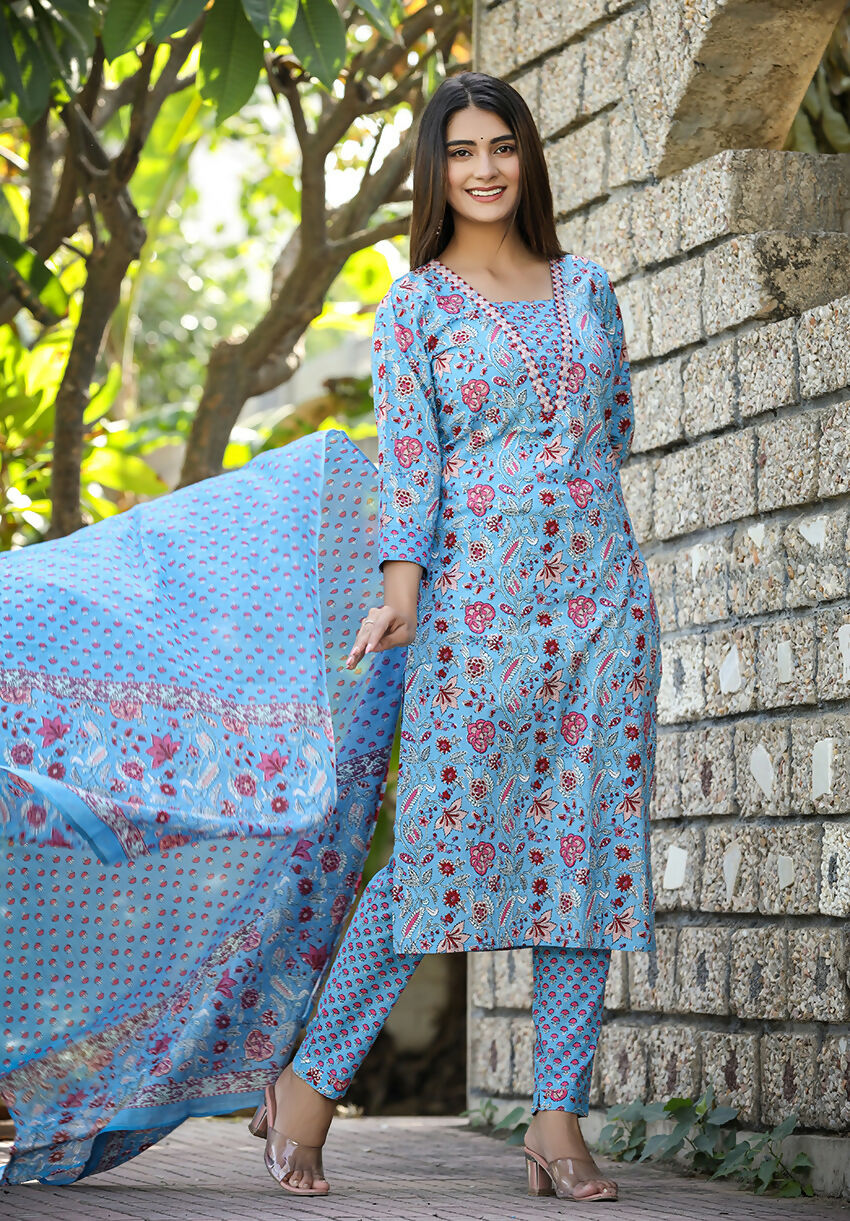 Kaajh Women's Blue Printed Kurta Pant Set With Dupatta