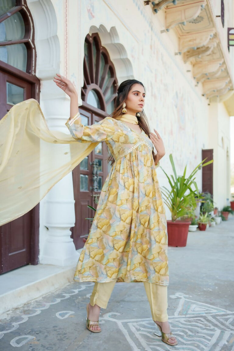 Vaasva Women Yellow Muslin Embroidered Kurta, Pant & Dupatta Set