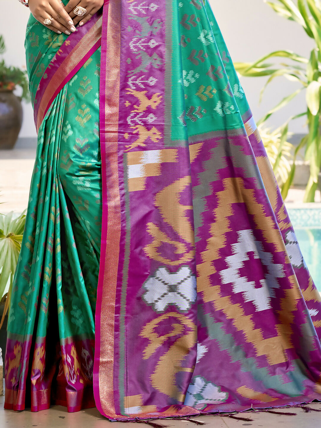 Shree Shyam Fashion Pochampalli Silk Rama Green Saree