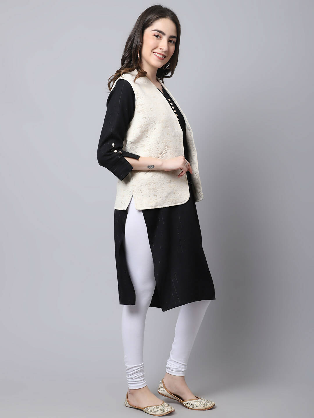 Even Apparels Cream 100% Viscose Rayon Open Front Gillet